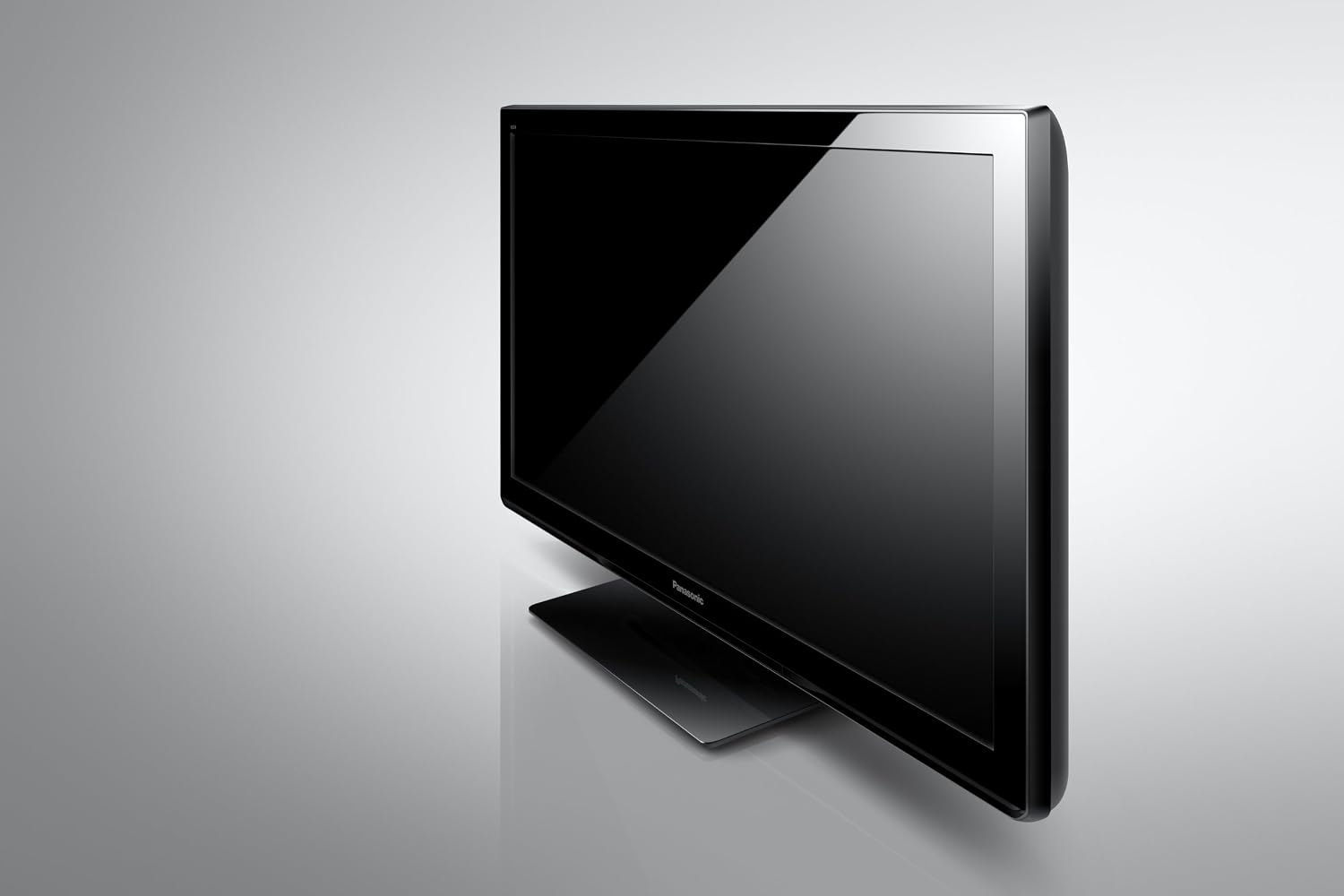 Panasonic VIERA TC-L32C3 32-Inch 720p LCD HDTV (2011 Model)