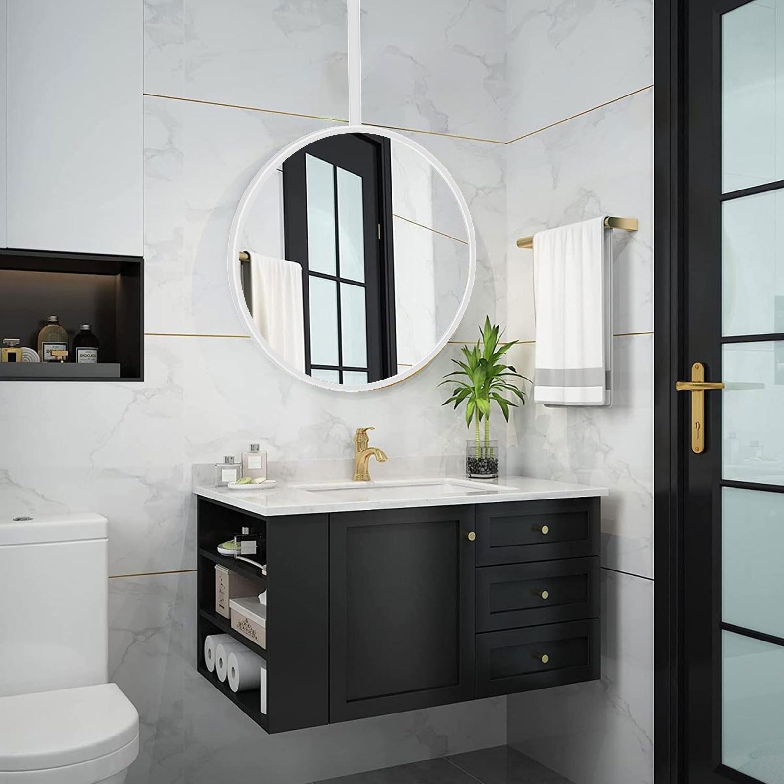 Miroir de salle de bain rond suspendu pour un maquillage parfait