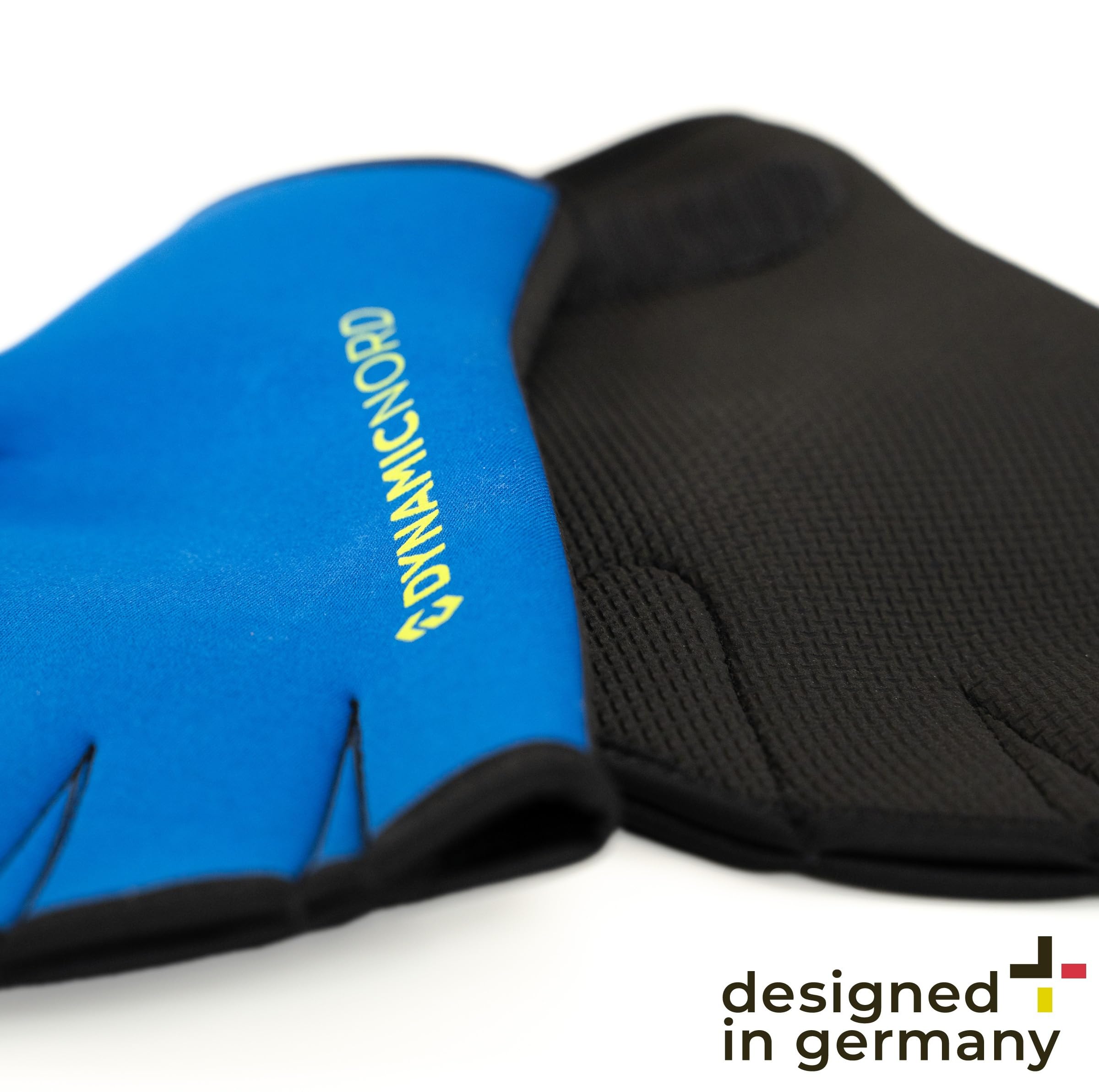 Swim Glove – neoprenowe rękawiczki do pływania, bardzo elastyczny, wygodny neopren, lekko regulowane zapięcie na rzepy, wzmocnienie ramion i górnej części ciała