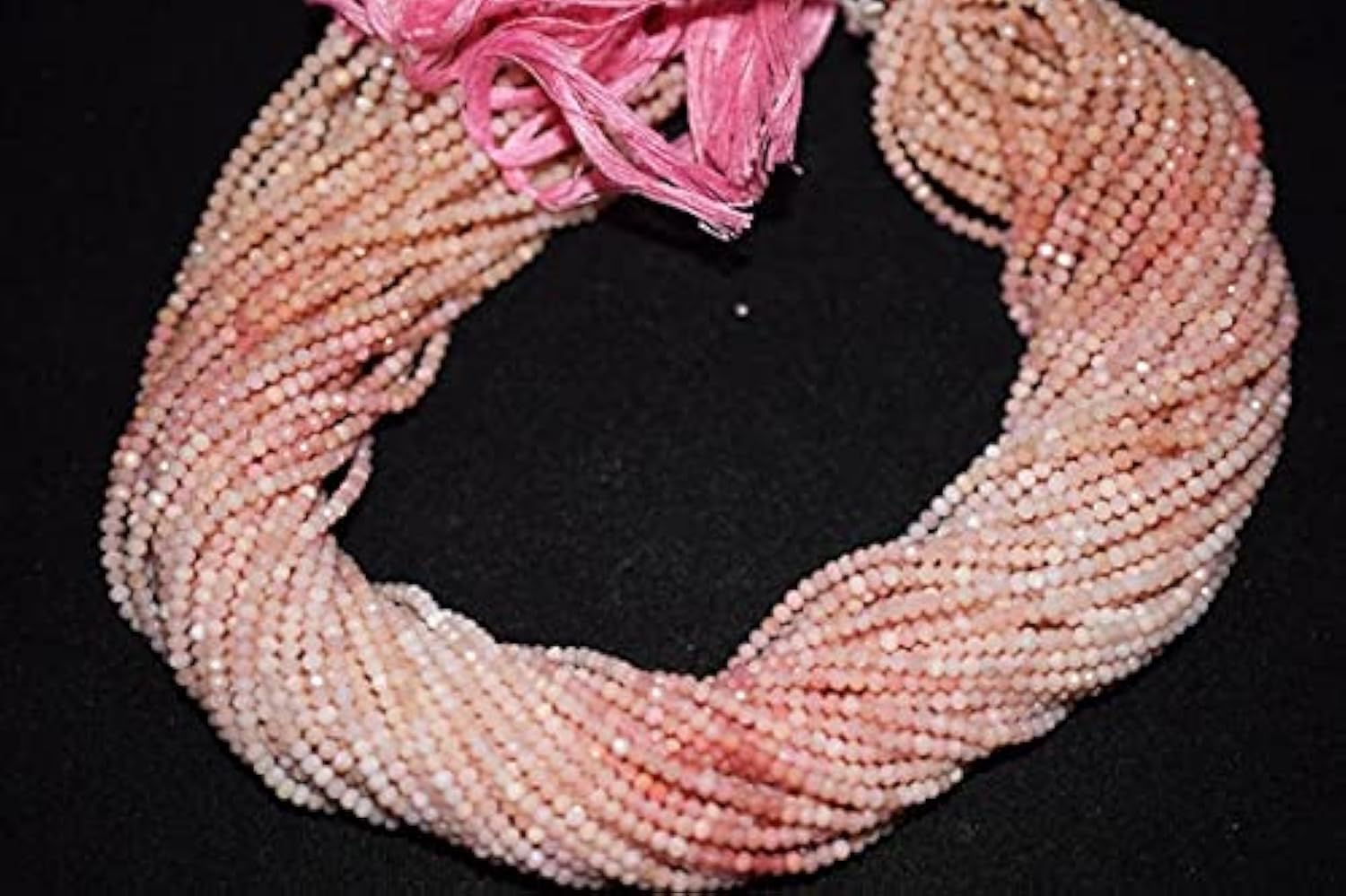 Opal rose du Pérou pour fabriquer un collier artisanal d'été