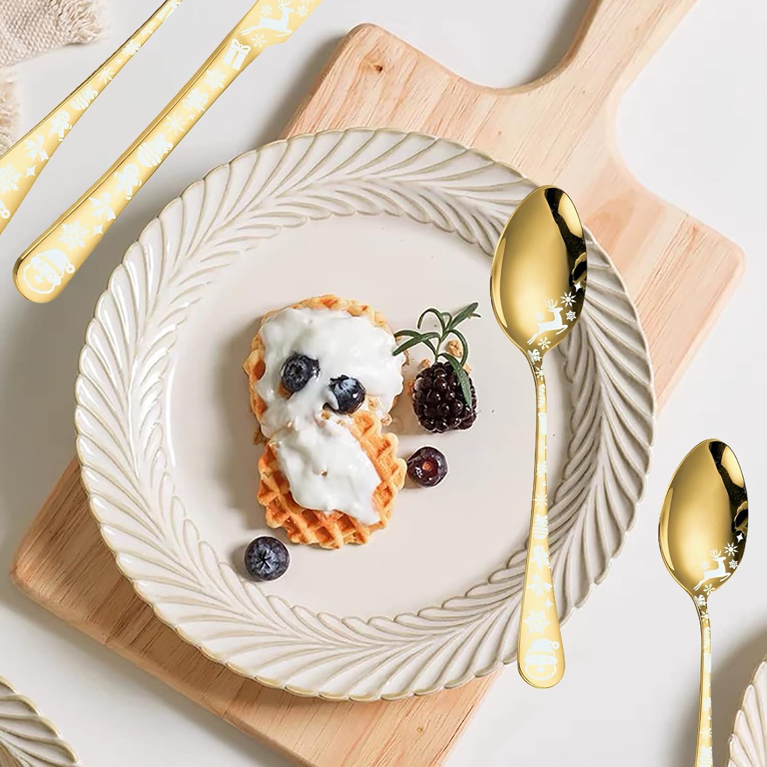 Vilihkc Christmas Style Silverware Set, 20 Piece Stainless Steel Flatware, Kitchen Utensil Service for 4, Tableware Cutlery for Home and Restaurant, Dishwasher Safe