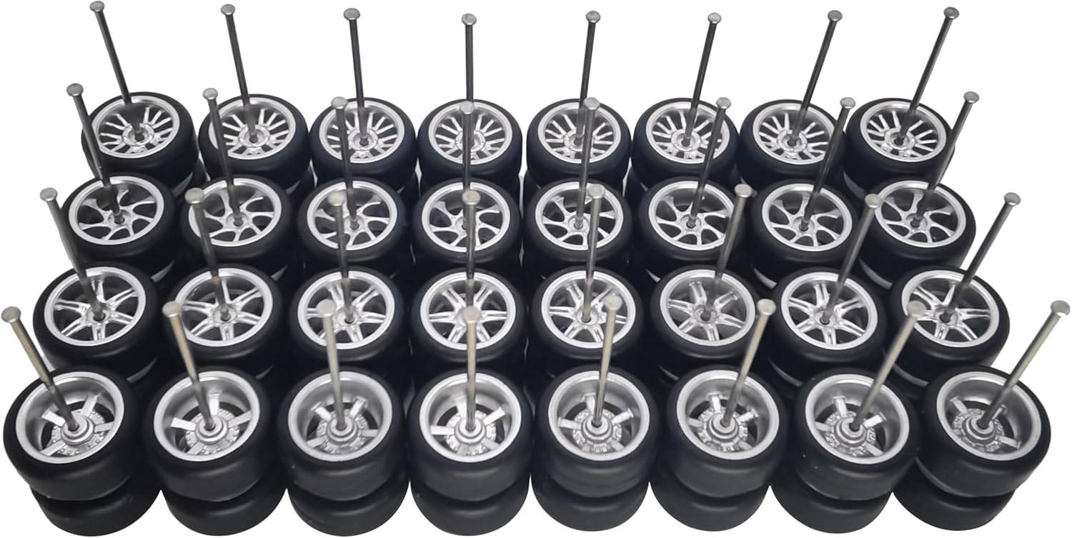 16 Set 1/64 Wheels and Tires Kit Simulation 1 64 Scale Wheels with Rubber Tires and Hub Suitable for Adding Collection Value to 1/64 Model Cars (Silver)