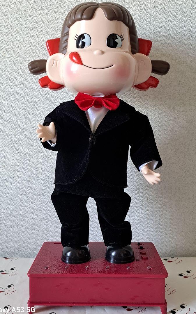 不二家　ダンシングペコちゃん　人形　ジーンズ　未使用 Amazon | 不二家 ダンシングペコちゃん人形(最新型) | 人形