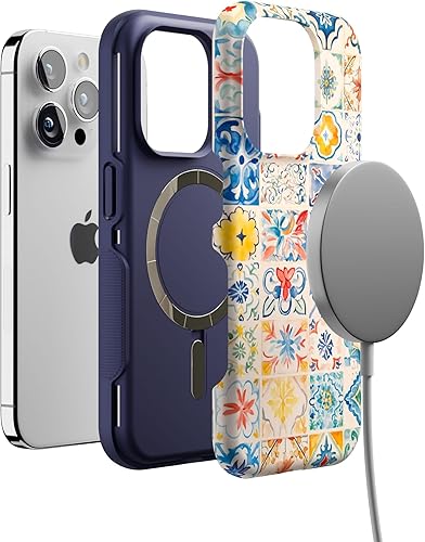 Vista 359 de Casely Funda para iPhone 15 Pro Jardín Secreto Flores mixtas Funda atrevida Compatible con MagSafe y botón de acción Jardín Secreto Floral