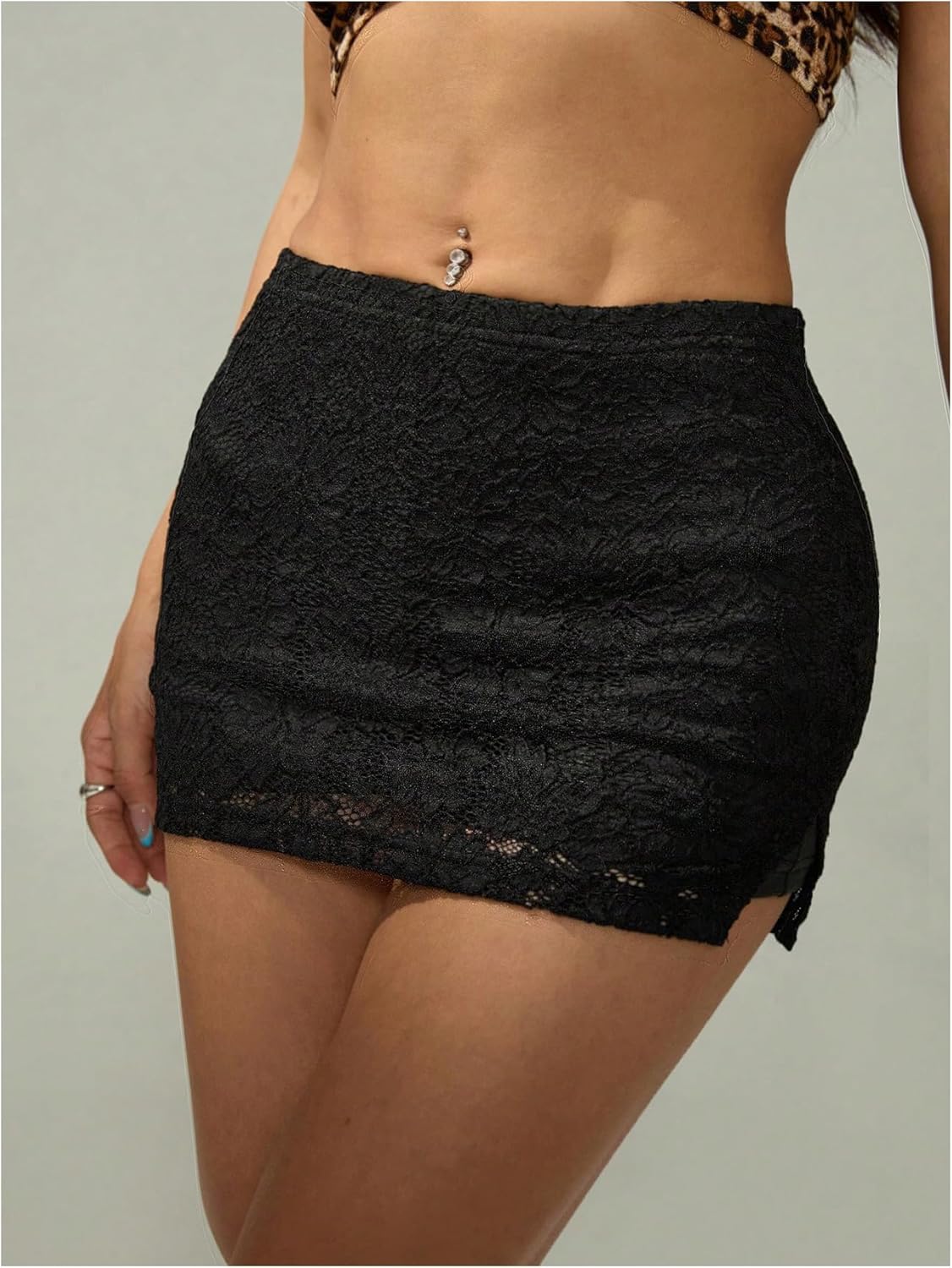 MakeMeChic Women's Floral Lace Mini Skirt Low Waisted Split Y2K Bodycon Going Out Short Skirts - Image 6