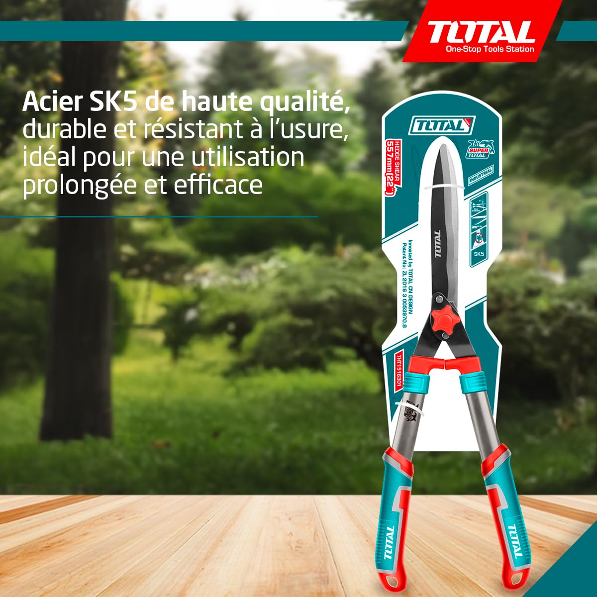 TOTAL - Cisaille taille-haie | 63 x 26 | Bleu | Longueur lame de 557 mm | Ciseaux taille-haies à deux mains avec lames en téflon pour jardinage