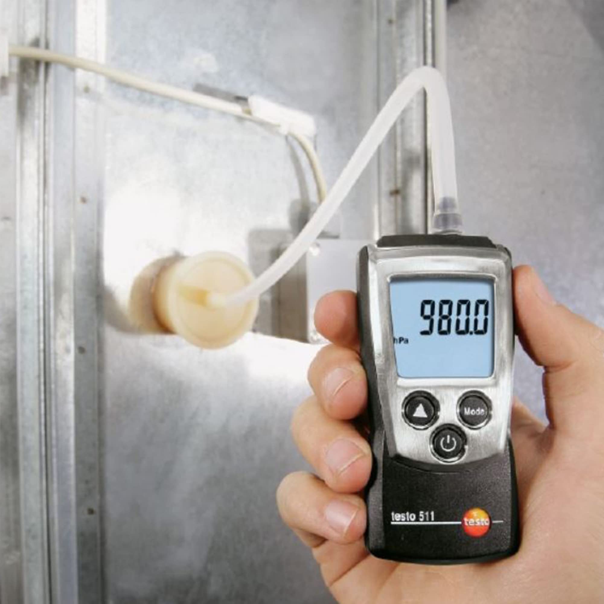 Misuratore di pressione assoluta tascabile (intervallo: da 300 a 1200 hPa) per HVAC, aeromobili, misurazione della portata in condotti, laboratori e processi di produzione, con certificato di taratura
