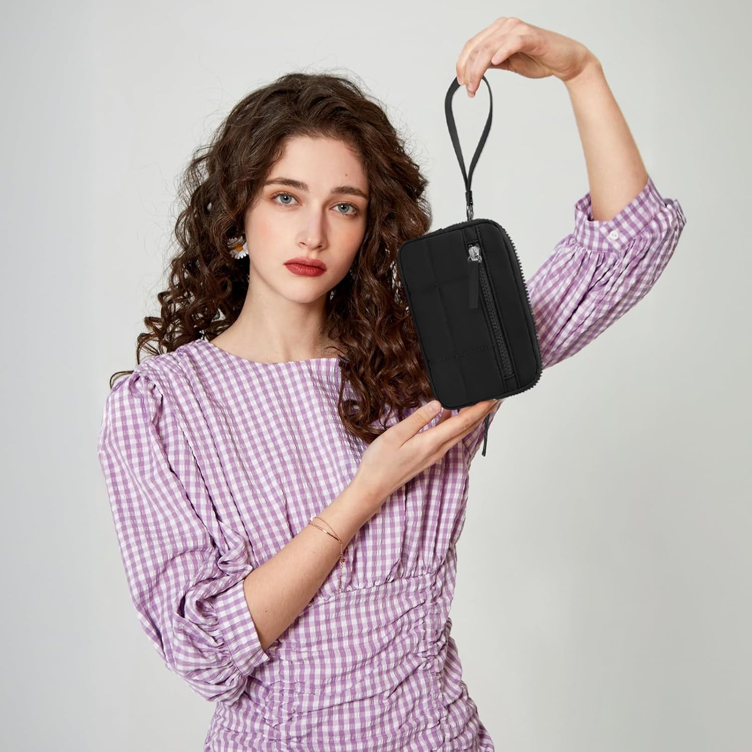 LJCZKA Wristlet Wallets for Women RFID Nylon Quilted Wallet with 3 Zipper Purse for Credit Card Holder Cellphone Organizer (Black) - Image 3