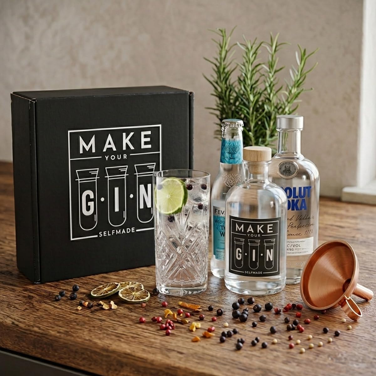 Make Your Gin Geschenkset schwarz -Absolut Vodka, Fever-Tree Mediterranean Tonic Water 500ml + Botanicals - Kopi Luwak von freilebenden Tieren+ Bar Trichter + Anleitung mit Rezept + 6x Longdrinkglas