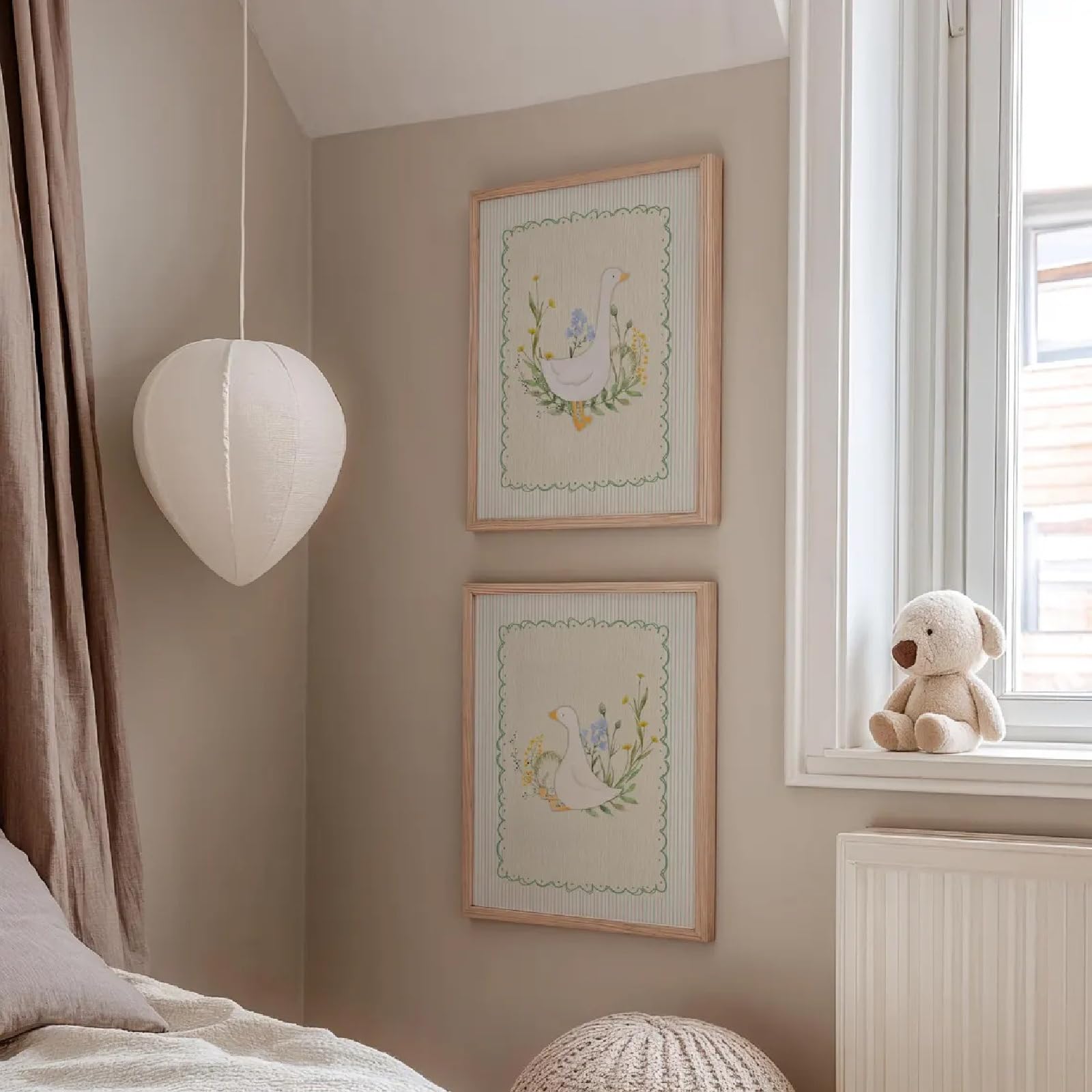 ZBELLO Set of 2 Posters, 2D Flat, Cute and Quirky White Goose Animal Art, Vintage Posters, Floral and Rustic-style Canvas Prints, Suitable for Living Rooms, Bedrooms and Offices, Frameless (40x50cm)