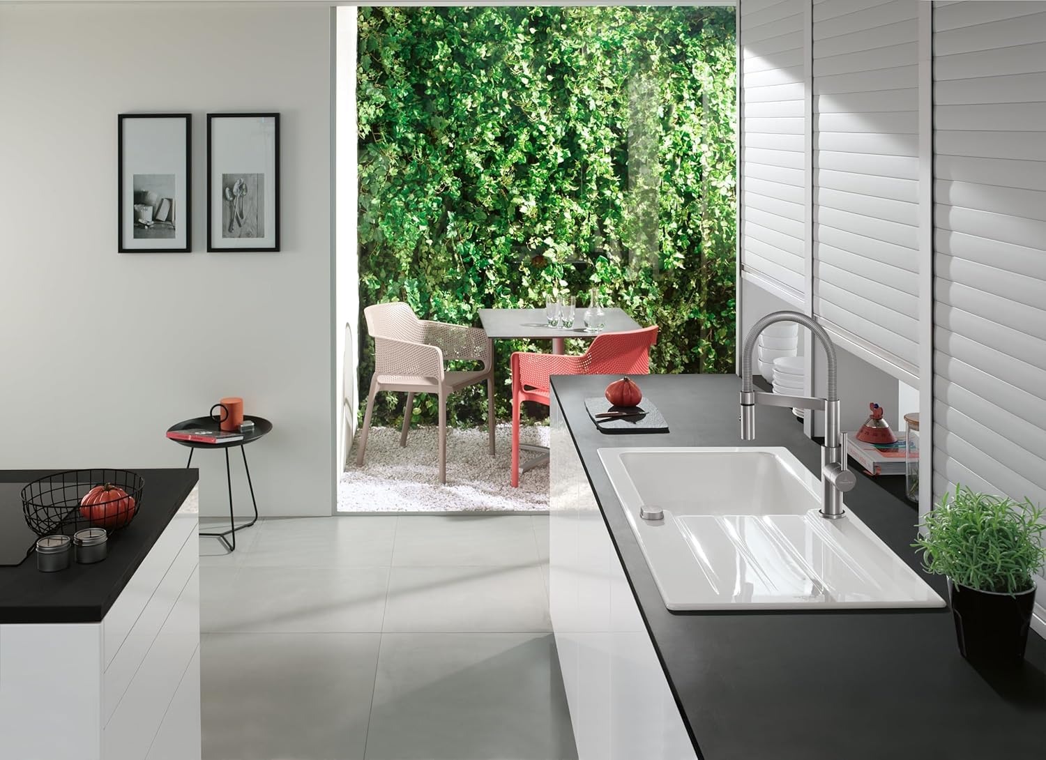Villeroy & Boch Steel Expert Compact grifería de cocina, alta presión, con función de conmutación y desagüe orientable, grifo de fregadero de bajo consumo, altura del caño 143 mm, acero inoxidable