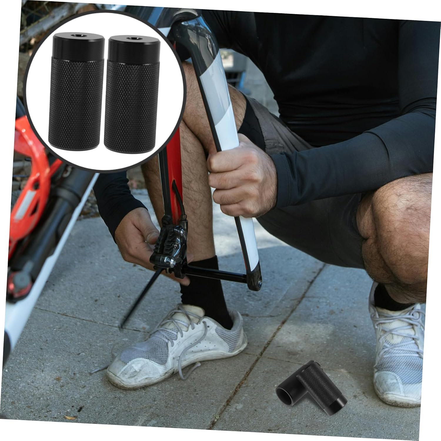 Hemoton 2pcs Sturdy Bike Rear Pegs Portable Foot Stands for Bicycles Skid-resistant Design