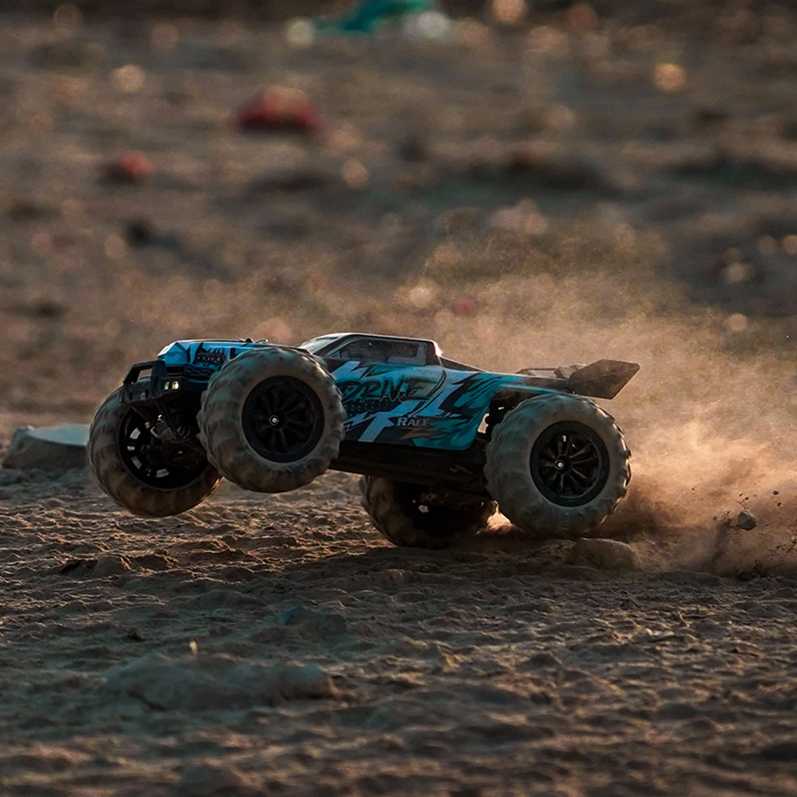 Samochód zdalnie sterowany RC Samochód 2,4 Ghz 70 KM/H High Speed 1/16 Off Road RC Truck Silnik Bezszczotkowy silnik LED Światło 4WD Bieganie Pojazd Wspinaczka Samochód Prezenty dla dzieci