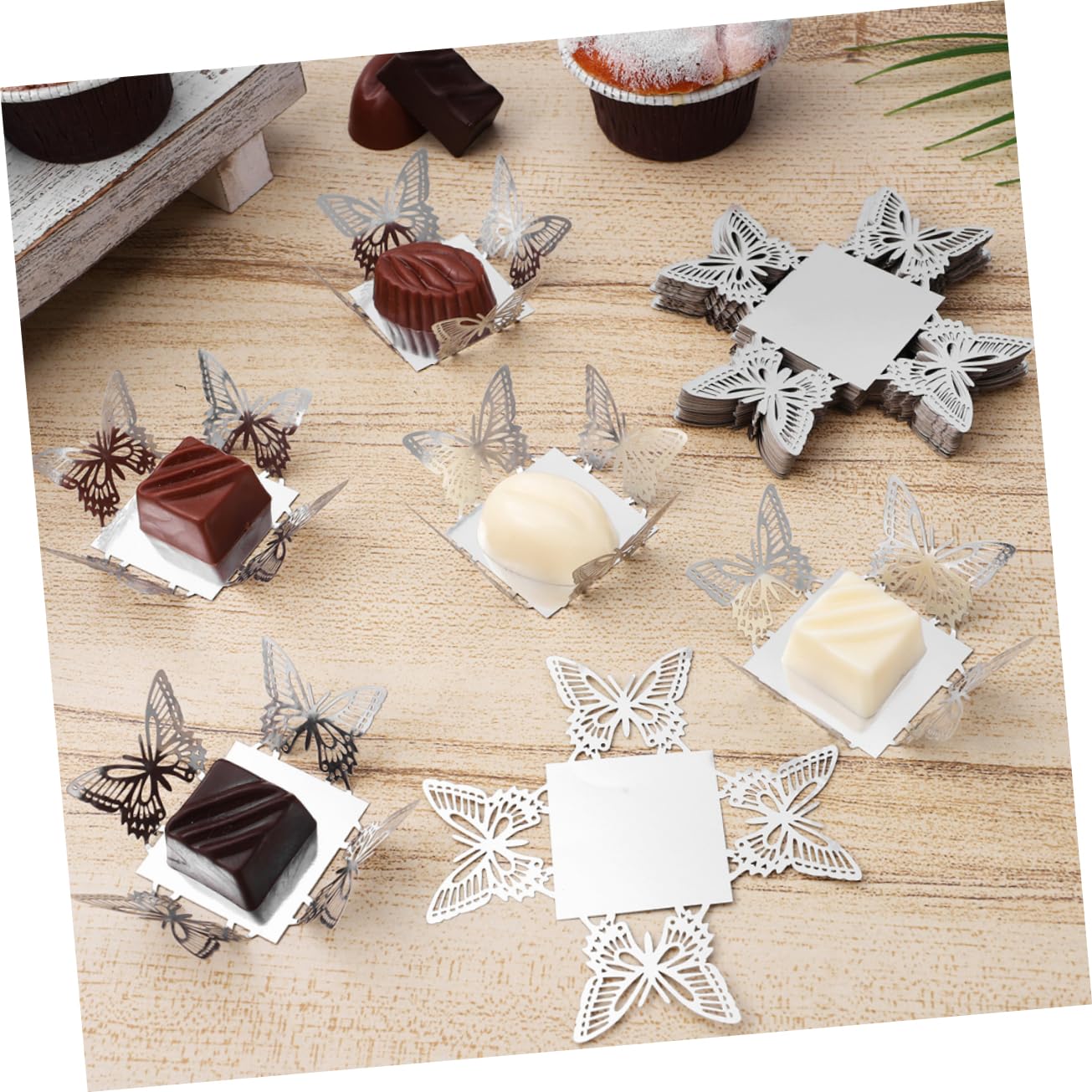GRIRIW Unique Butterfly Cupcake Cups 100pcs Paper Candy Wrappers for Wedding Party Decorations