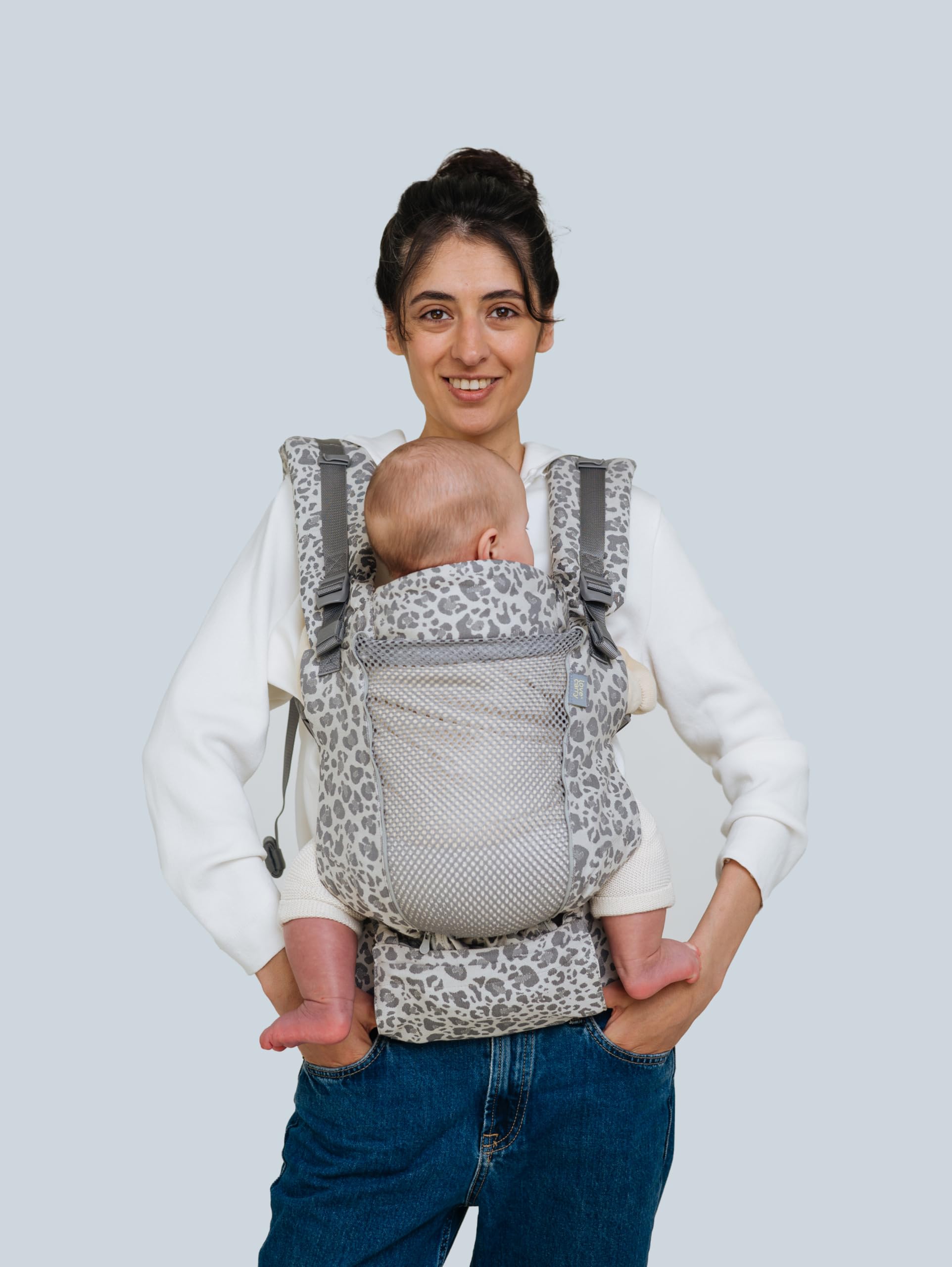 Love & Carry ONE Evo Babytrage für Neugeborene (Leo) | Für Babys, Ergonomisch