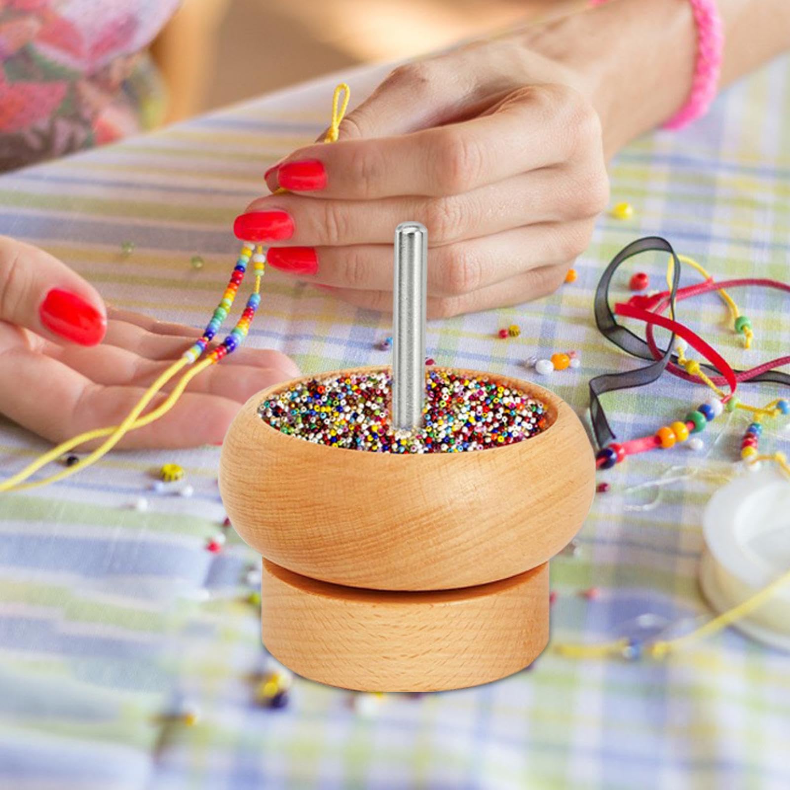 Kit di rotazione di perle, kit di perline di dimensioni in legno con perla Spinner – Kit di trottola e perline di dimensioni con 4 ciotole, 2 aghi e 1000 perline, trottola di perle di argilla