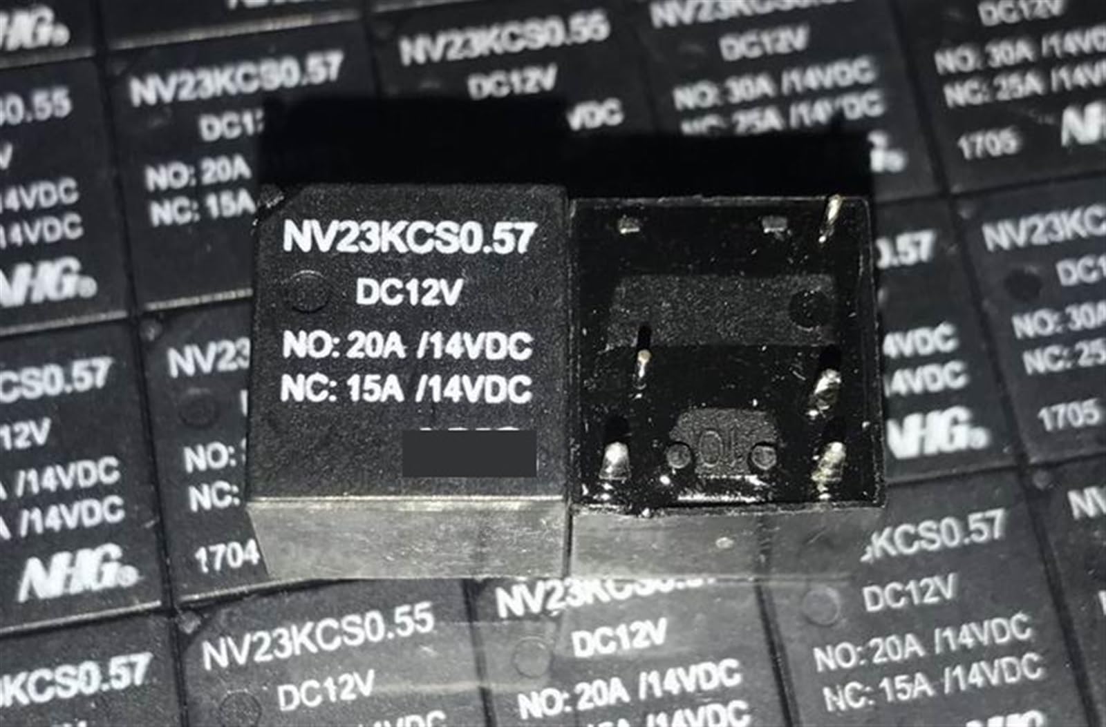 Relé NV23KCS0.57 12VDC de 5 pines para solucionar fallos de conexión en placas PCB