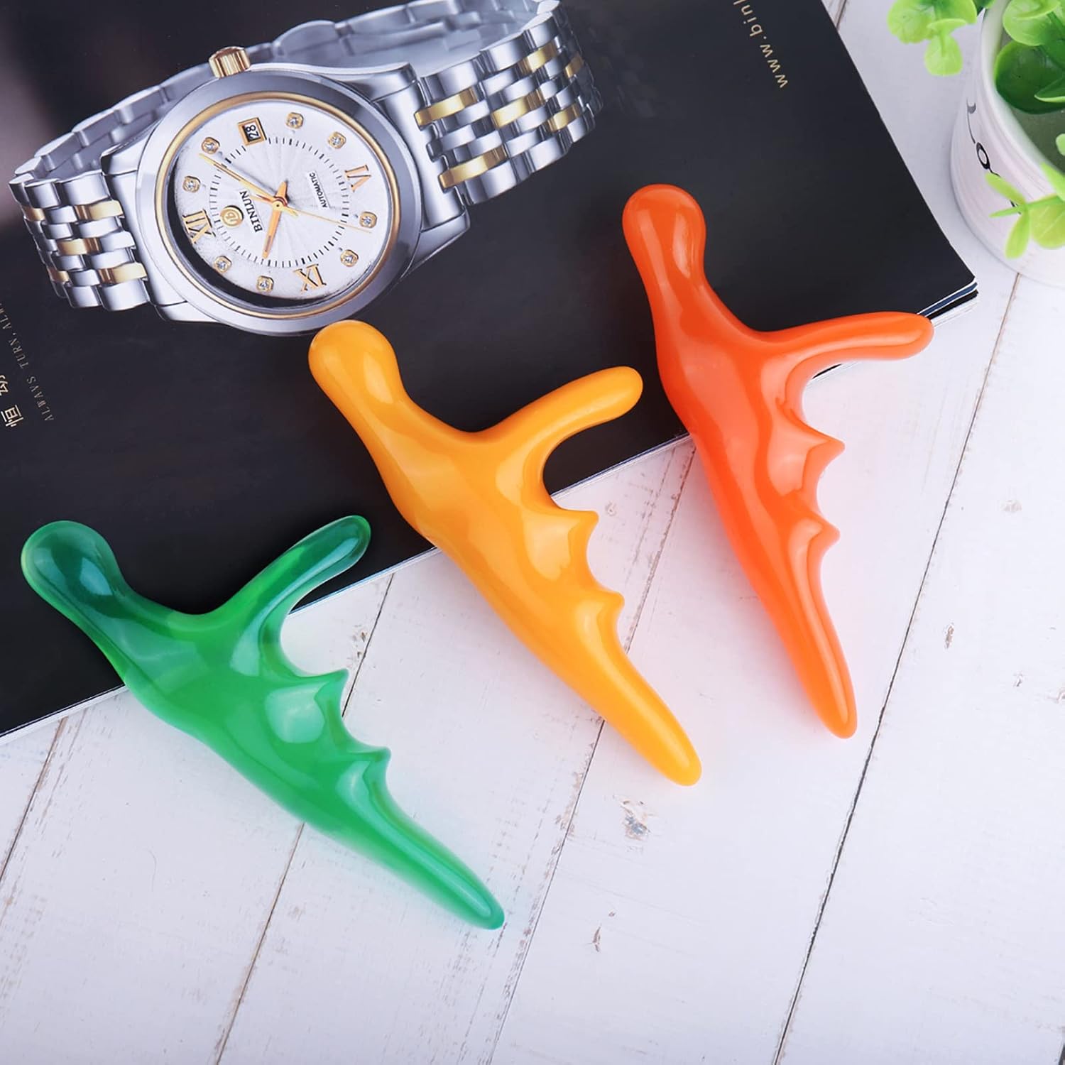 Resin beeswax thumb massage cone, used for leg, foot and body acupoint massager, triangle trigger point meridian massager. The trigger point massage tool can relieve muscle pain and fatigue.: Health & Personal Care