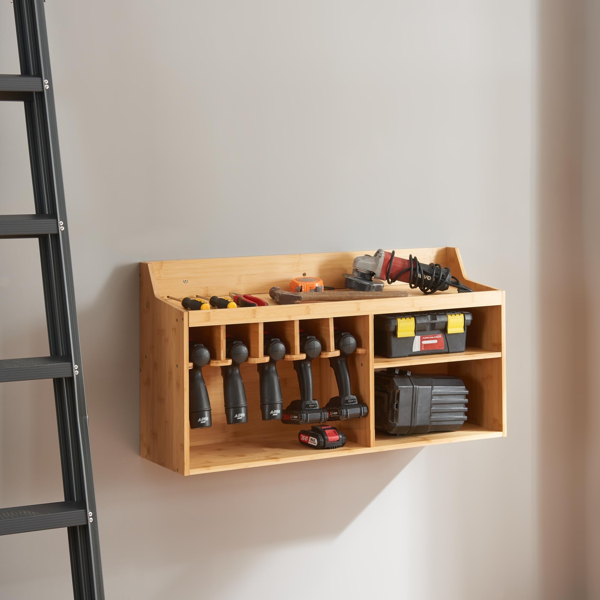 [en.casa] Werkzeug-Organizer Gjemnes Wandregal für Werkstatt mit Halterungen Werkzeugeinrichtung 86 x 25 x 45 cm Bambus Garage Werkzeughalter