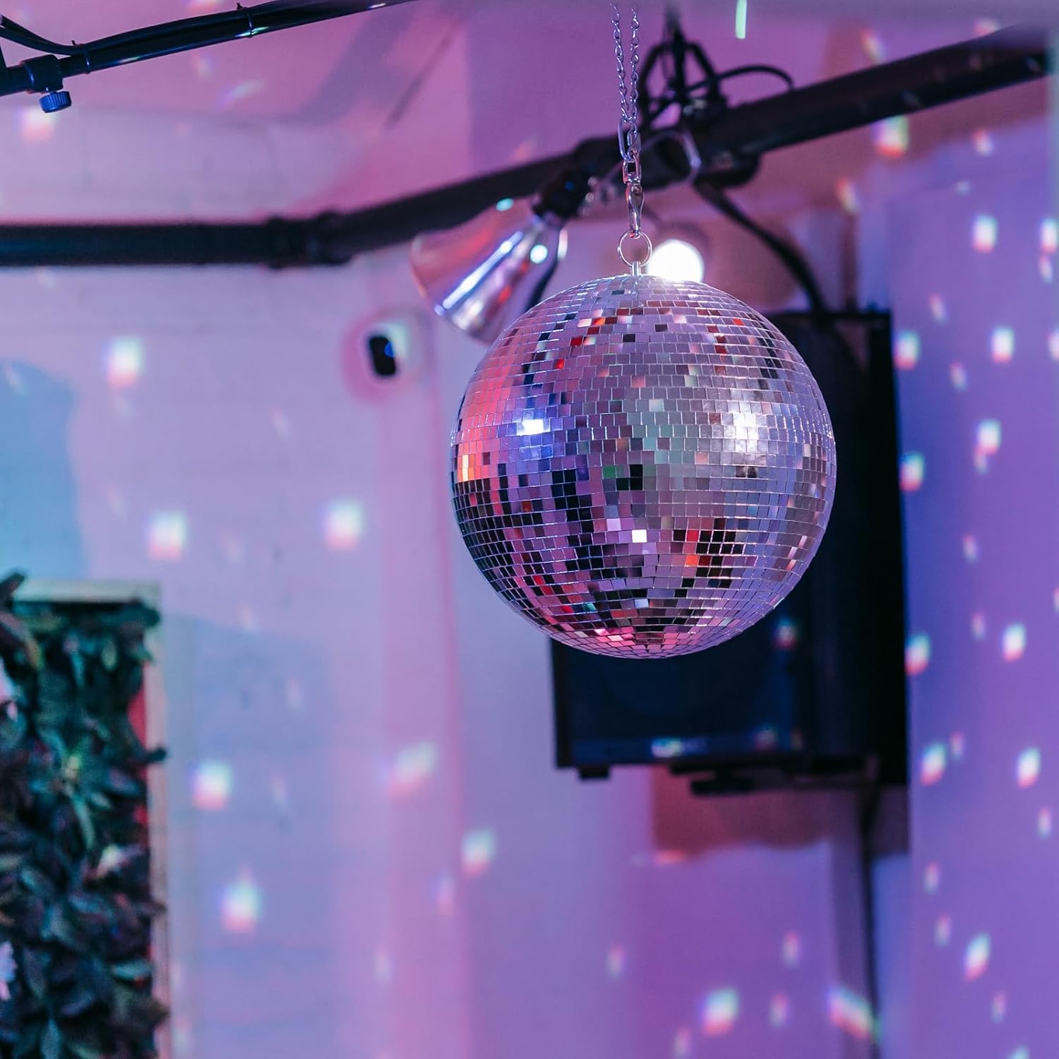 Large Mirror Disco Ball Decor - 10 Inch Reflective Disco Balls Party Decorations, Big Sparkling Hanging Disco Ball Qrnaments with Chain，Bright Mirrorball for Wedding Birthday Holiday Stage Ballroom
