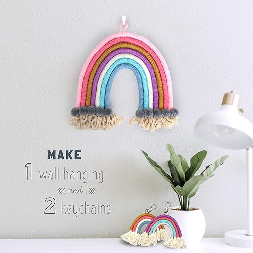 Miniatura 6 de DIY Rainbow Yarn Dormitorio Decoración (Nursery Decor) hace un arco iris colgante de pared y dos llaveros. Artesanía perfecta para niños para niñas