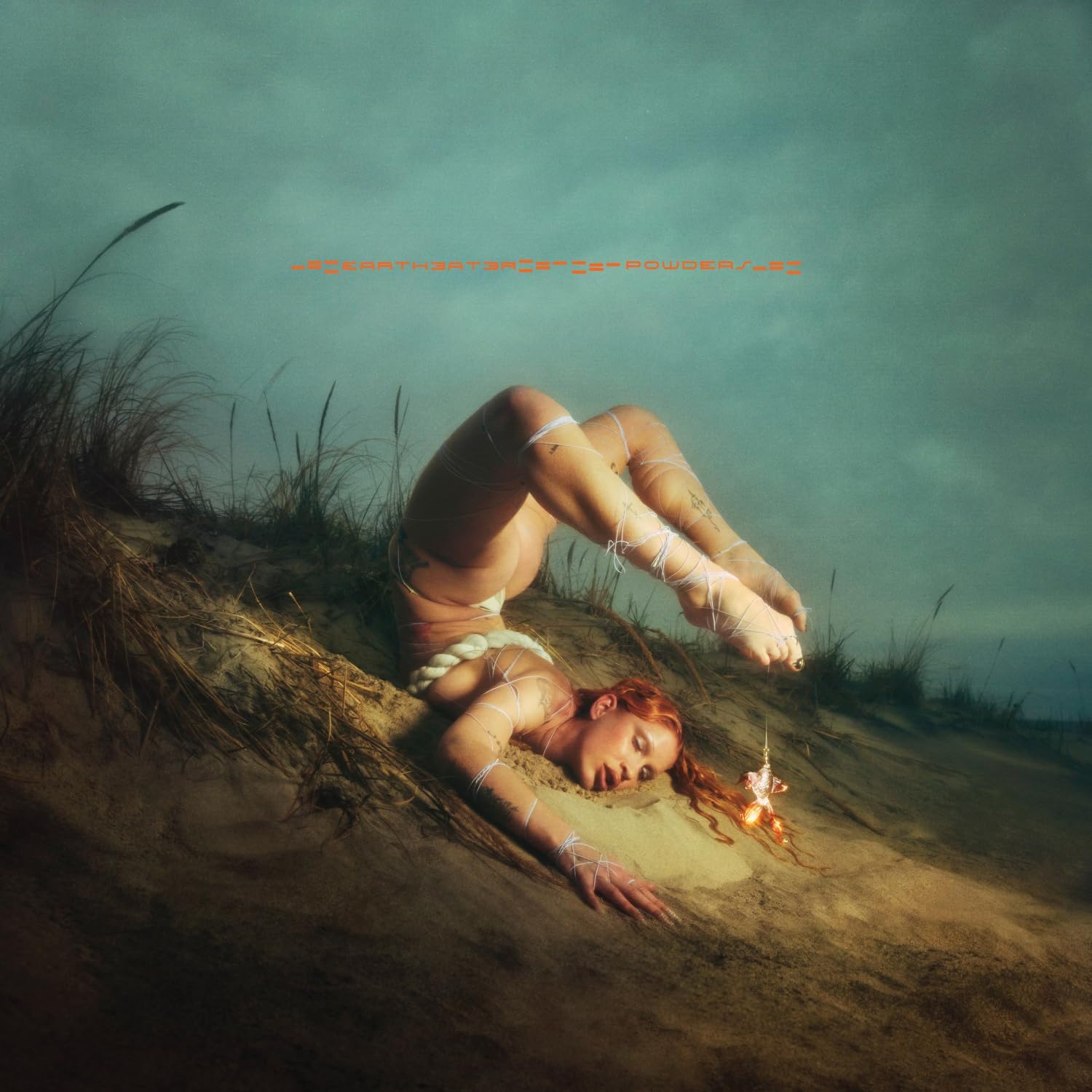 POWDERS por Eartheater — capa do álbum