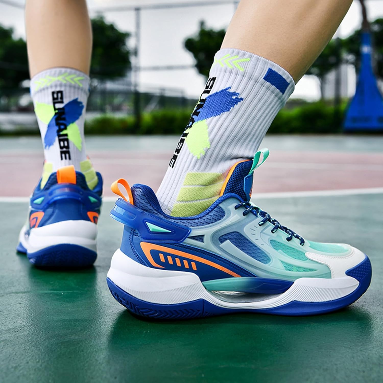 Men's Mesh Breathable Round Toe Lace-Up Fashion Sports Shoes Thick Sole Cushioning Lightweight and Comfortable Basketball Shoes, Suitable for Campus, Running - Image 2