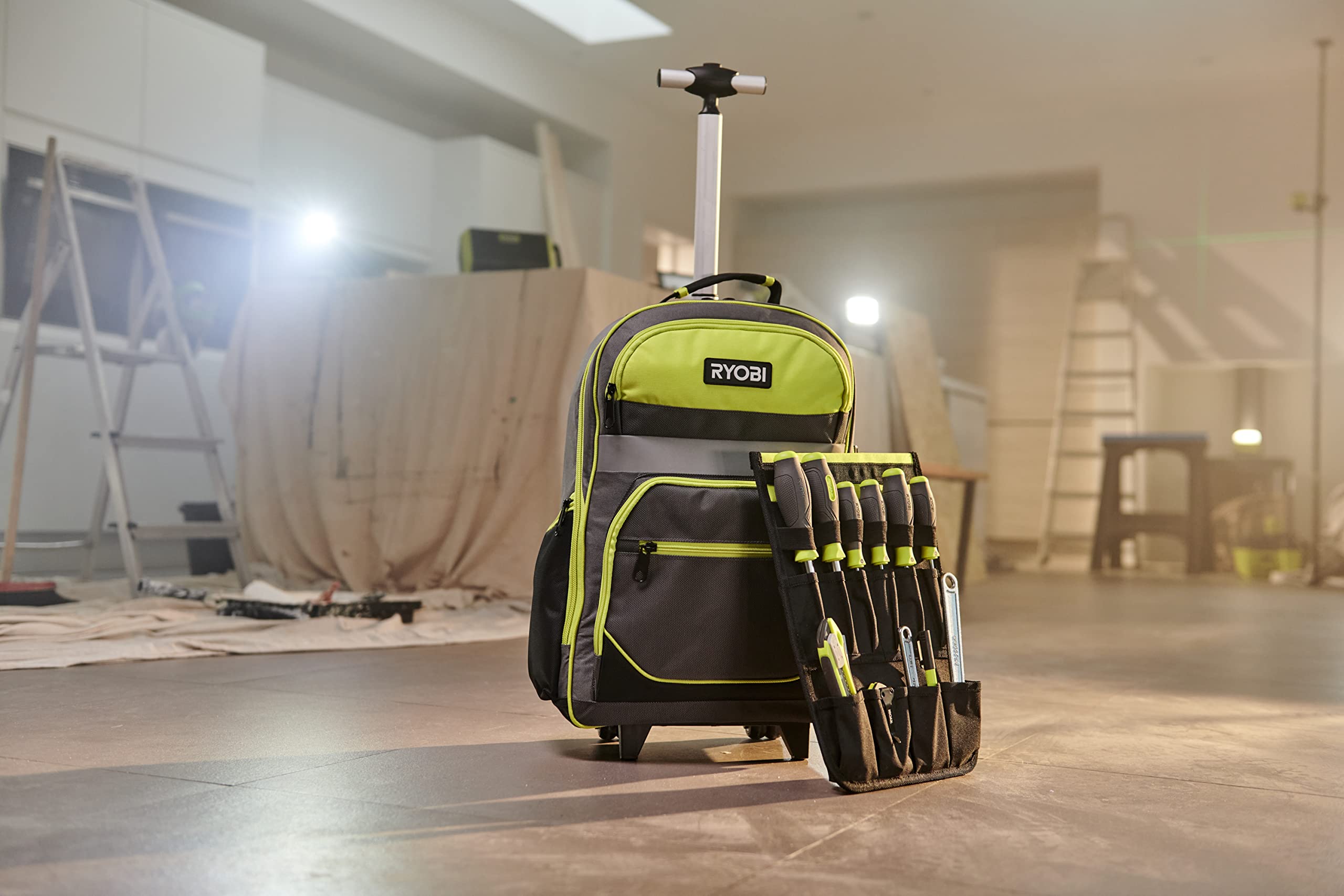 Image secondaire de Sac à Dos à Roulettes RYOBI RSSBP2 - Rangement Outils Pratique et Robuste