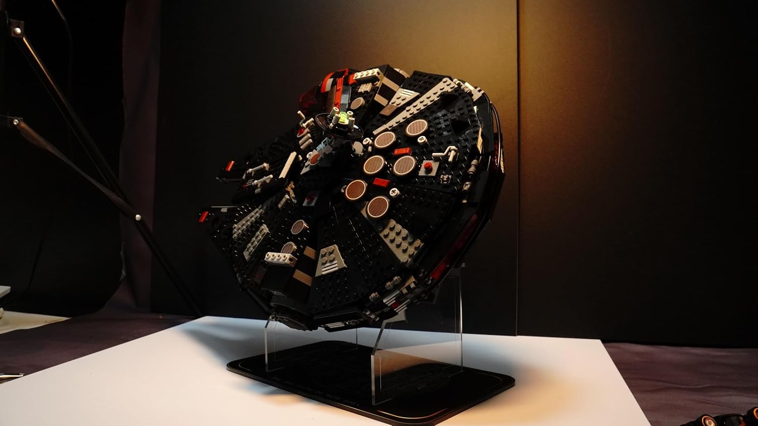 Premium Display Stand for LEGO 75389 Millennium Falcon – Black-Gold Acrylic Base with Falcon Blueprint & “May the Force Be with You” Inscription – Acrylic, stability