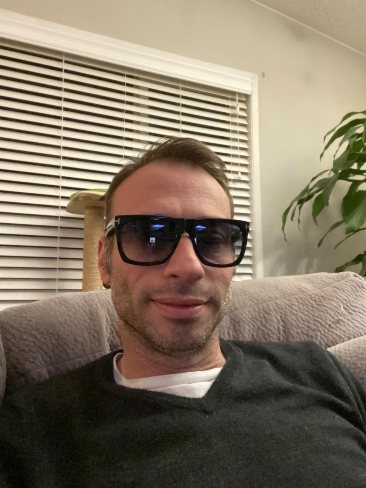 TOM FORD TF513 01W SUNGLASSES Tom Ford Sunglasses Morgan Black Glossy Blue Square FT0513  main image 2