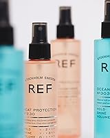 Vista 2 de REF Heat Protection 230 Spray Nutritivo Tamaño de Viaje 3.38 oz