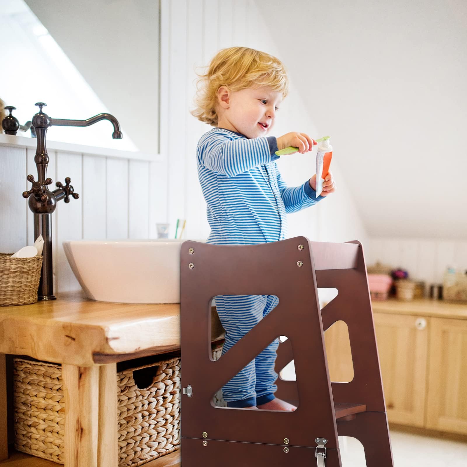 YOLEO Torre Montessoriana Learning Tower Pieghevole, Torre di Apprendimento per Bambini, Pedane Alzabimbo con Lavagna Magnetica Bifacciale, Trasformabile in Banco Scuola (Noce)