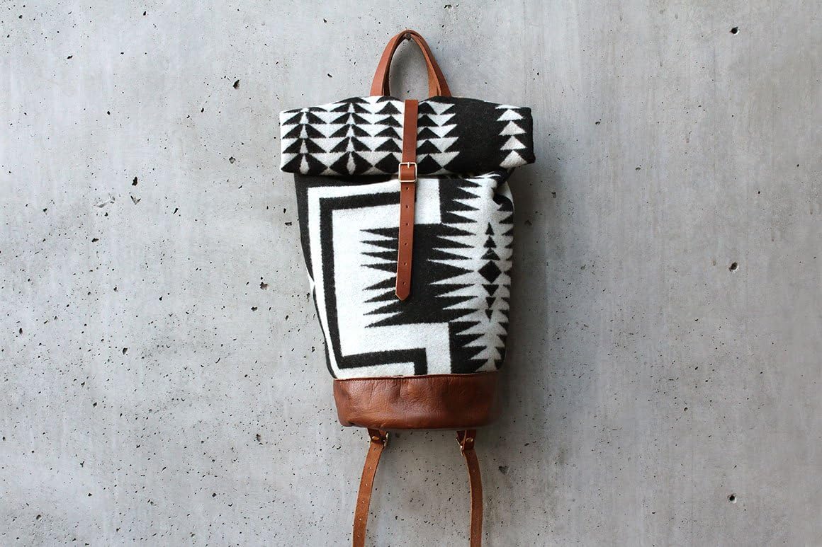 WALKING ROCK ROLLTOP BACKPACK