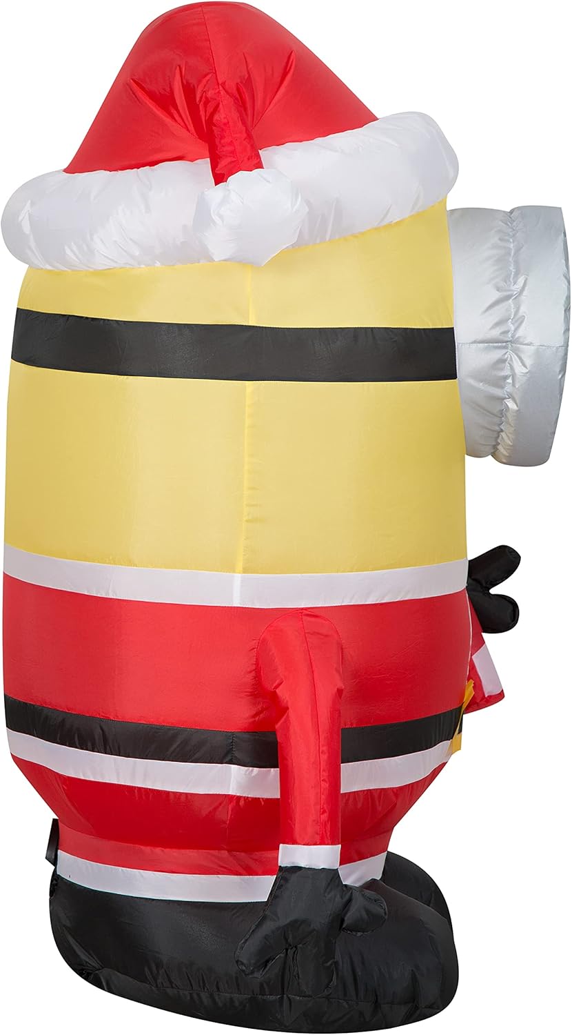Gemmy Christmas Airblown Inflatable Inflatable Minion Stuart Licking Candy Cane, 3.5 ft Tall, Yellow : Patio, Lawn & Garden