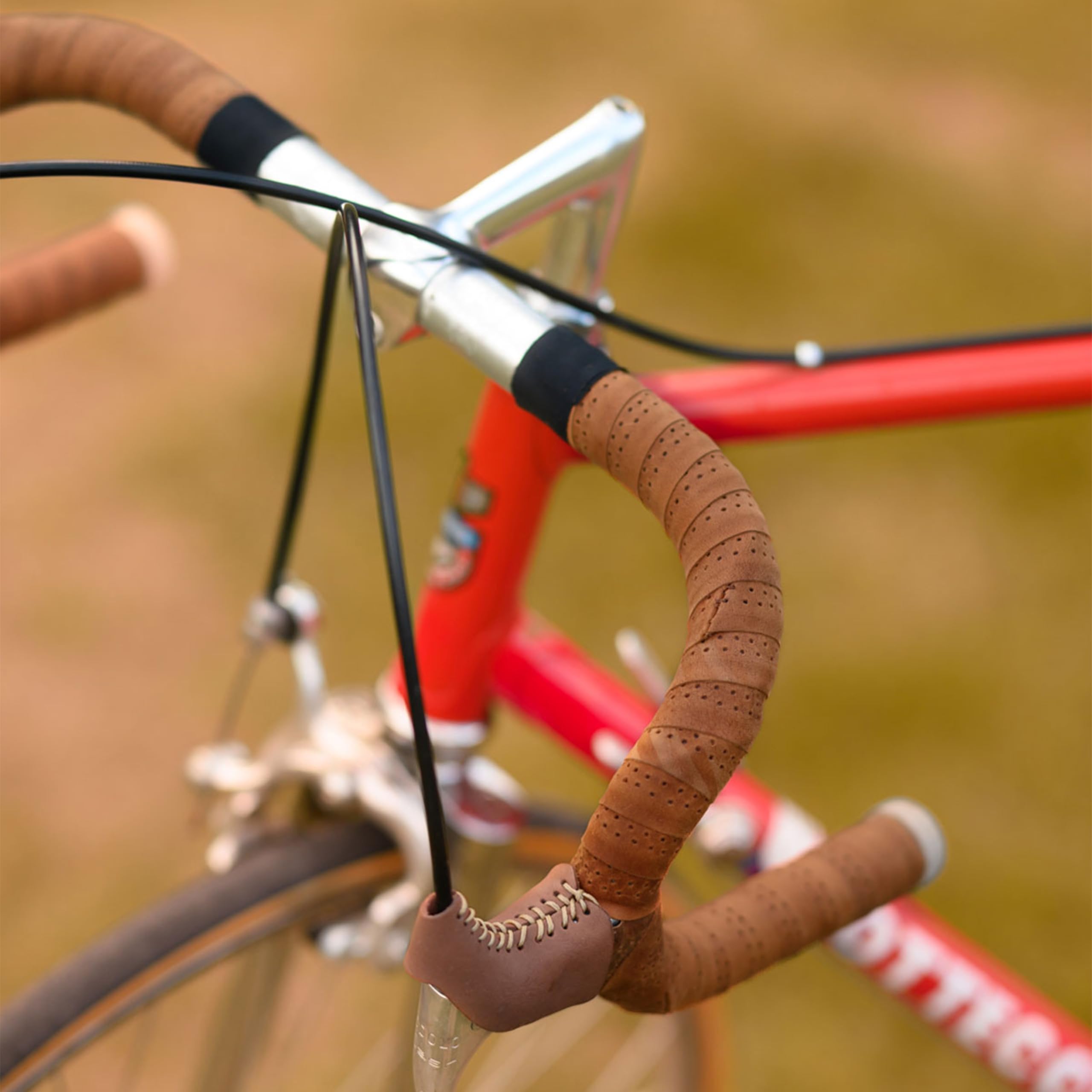 Gusti ruban pour guidon de bicyclette cuir - liège 200 cm Fausto C. Guidoline pour poignée de bicyclette cuir accessoires vélo de course brun clair