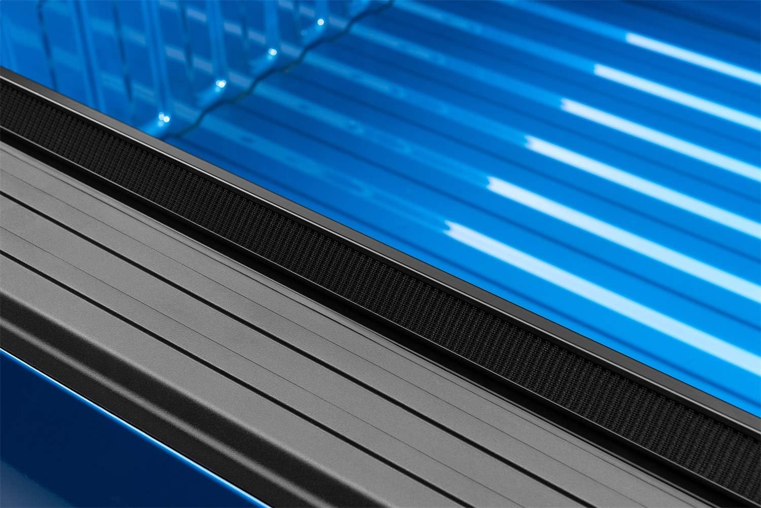 Lund Genesis Roll Up Soft Roll Up Truck Bed Tonneau Cover | 96072 | Fits 2015 - 2023 Ford F-150 5' 7" Bed (67.1")