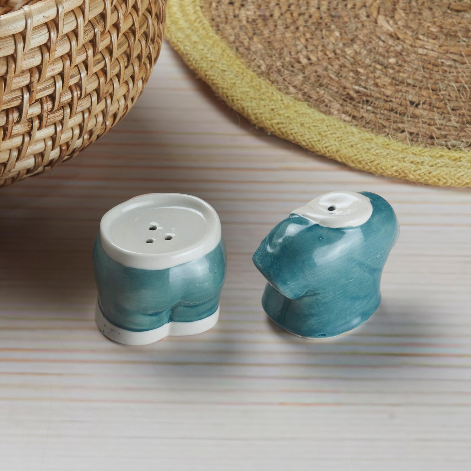 Kookee Ceramic Salt & Pepper Shakers - Green Set -4
