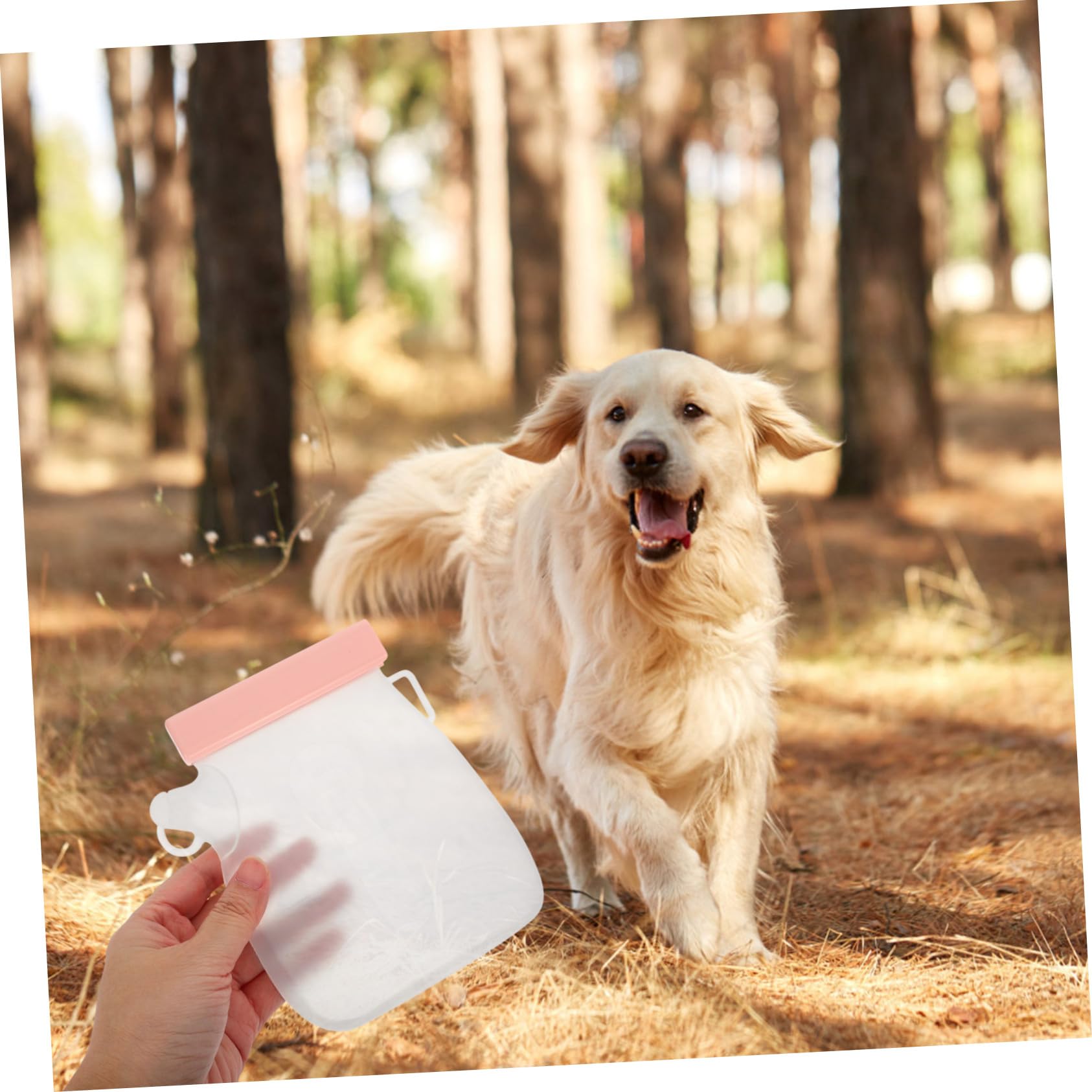 Levemolo Outdoor Pet Hydration Portable Silicone Water Bag for Dogs Cats Dog Walking Accessories Leakproof Self-Sealing Design