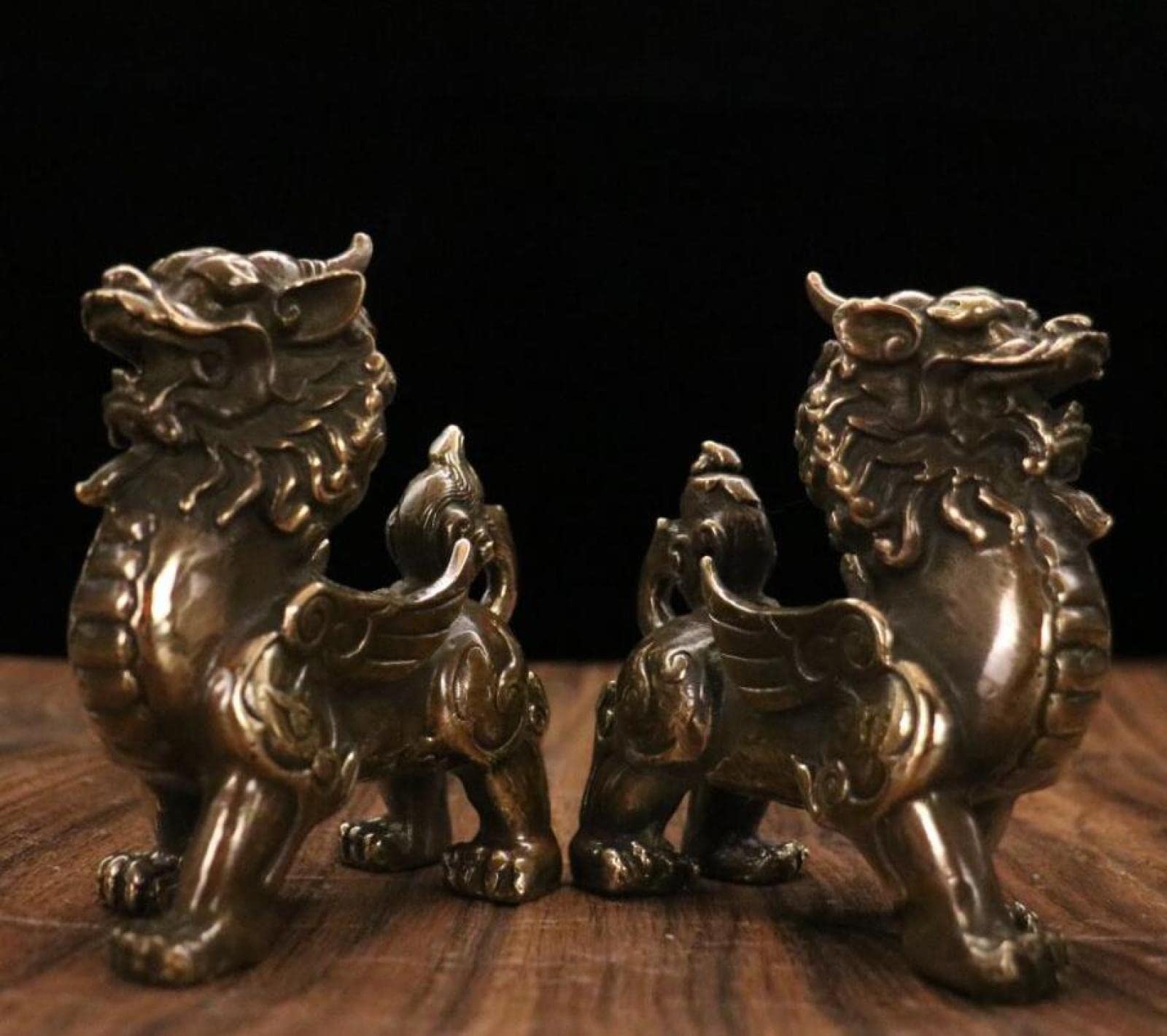 Paire d'animaux mythiques en laiton, un cadeau de crémaillère symbolique idéal