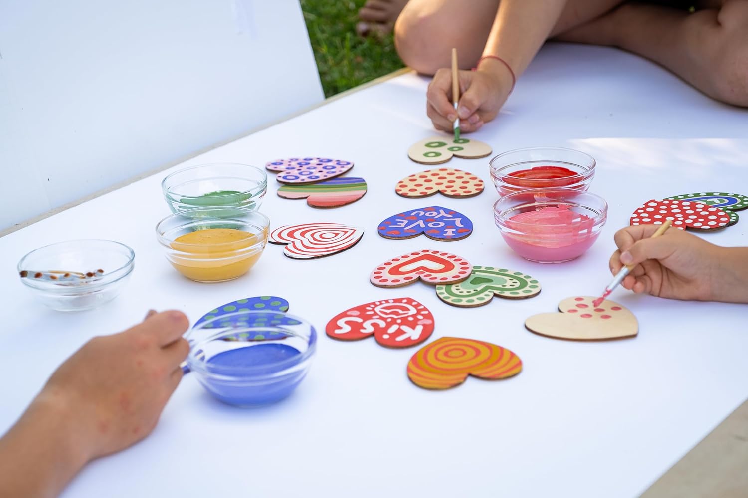 Natural Earth Paint's Valentine's Craft Kit | Includes 12 Wooden Hearts | 5 Colors | 2 Brush | Eco-Friendly Materials | Ages 3+