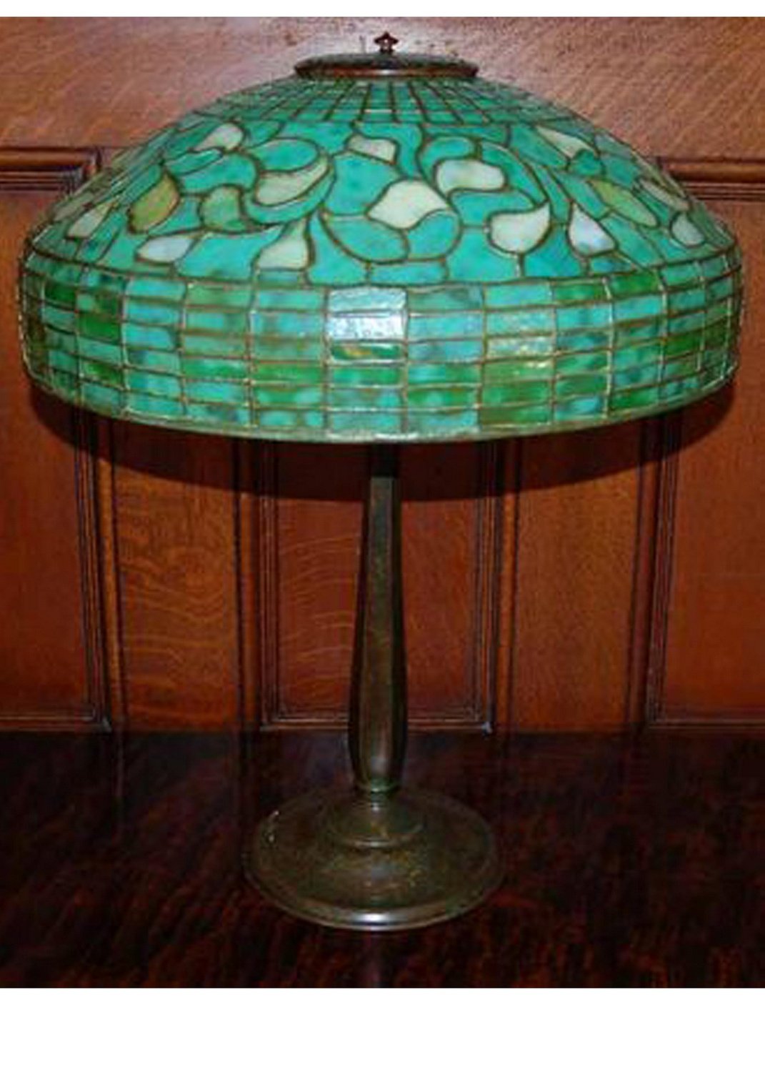 Meyda Tiffany 129287 Original Tiffany Turning Leaf Table Lamp
