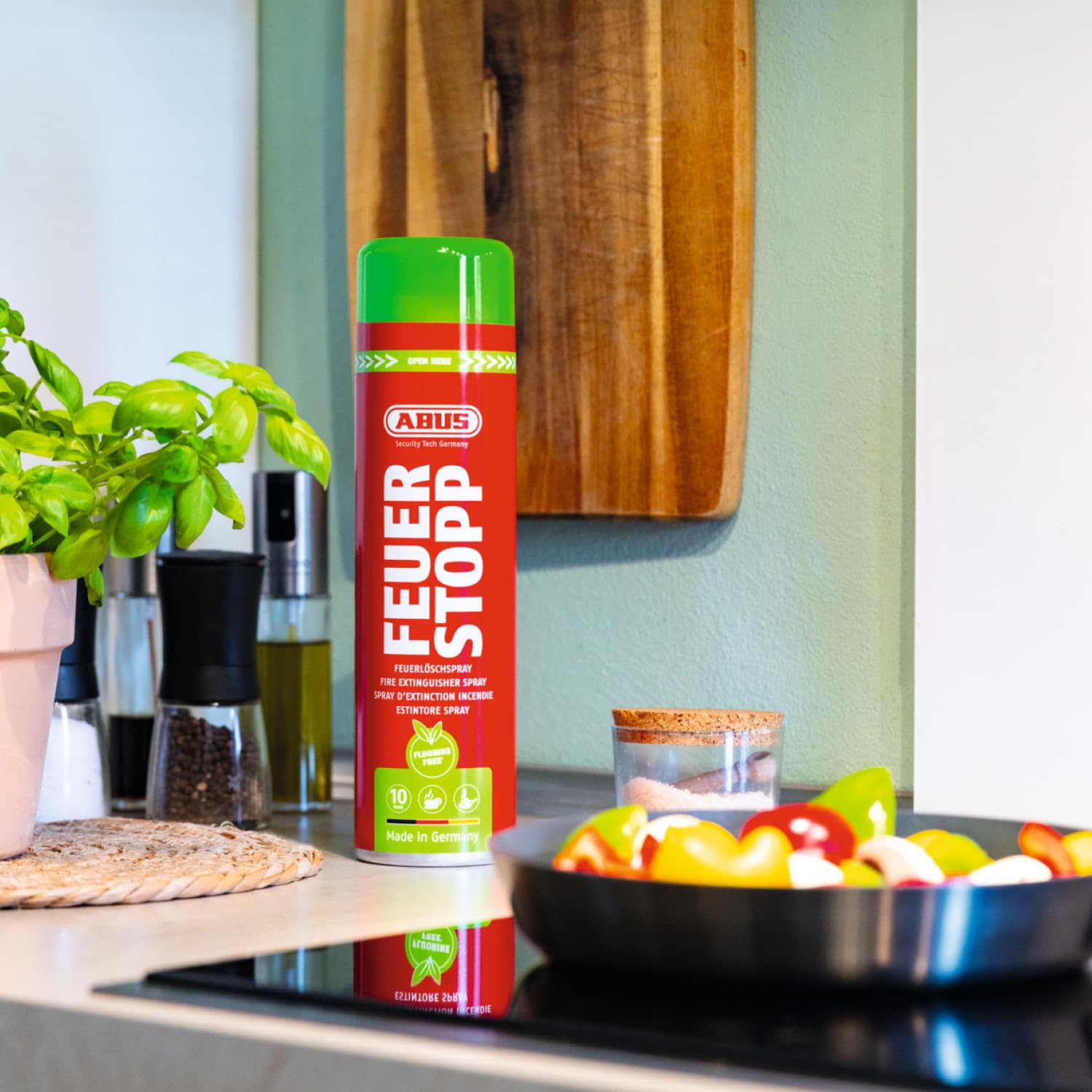 ABUS Feuerlöschspray Feuerstopp AFS625 fluorfrei - handlicher Feuerlöscher gegen Entstehungsbrände der Brandklassen 5A und 5F - lange haltbar - Made in Germany - für Haushalt, Küche, Camper und Grill
