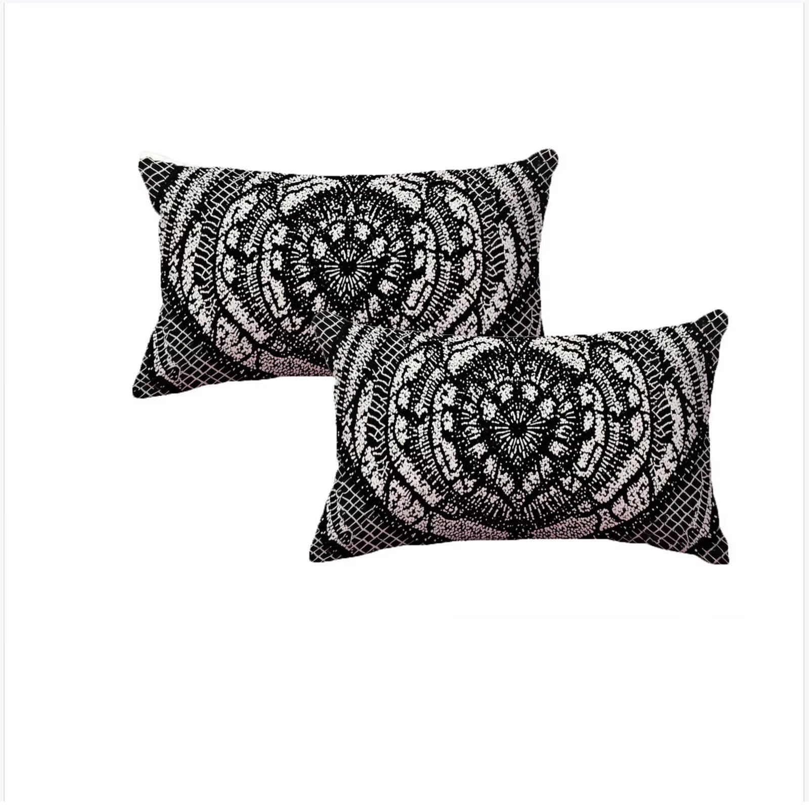 Housse coussin 70x90cm étanche double face avec motif géométrique noir