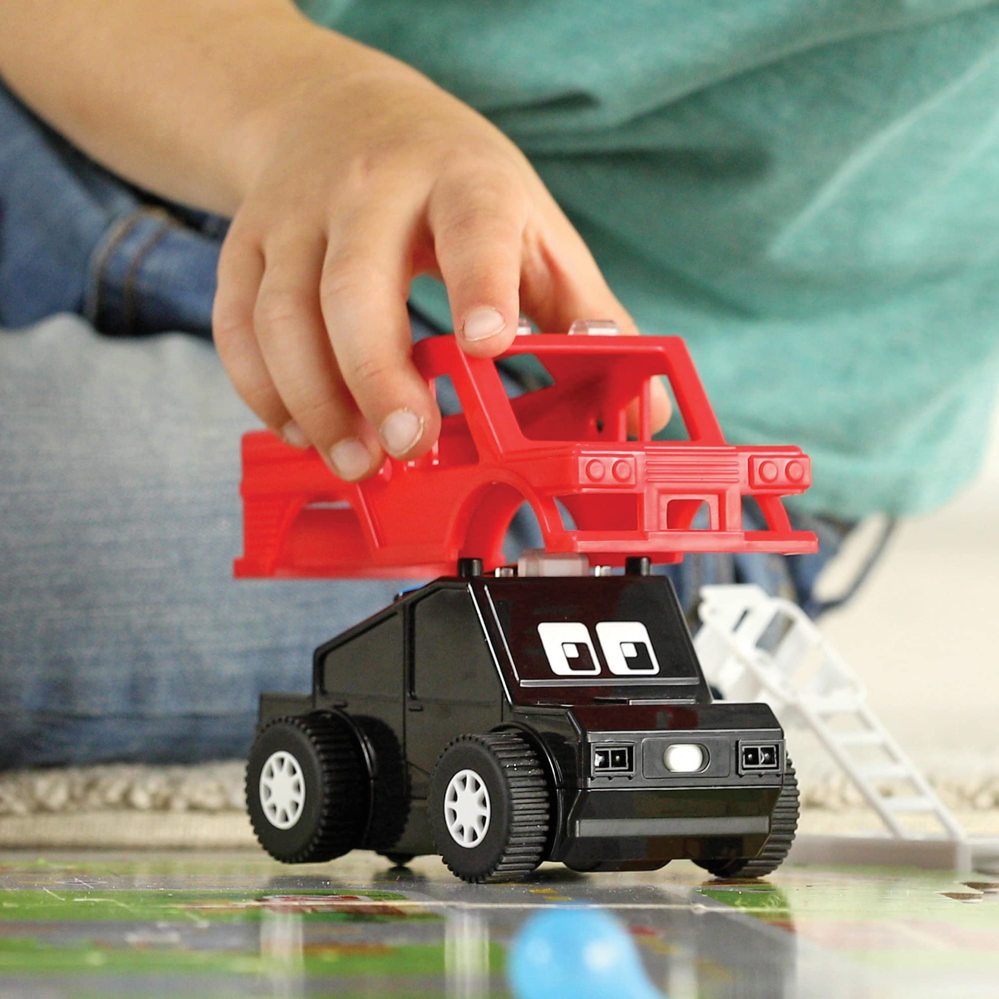 Learning Resources El Equipo de codificación Switcheroo Coding Crew, Juguete de Stem para niños, Juguete para codificar, Robot Interactivo, 46 Piezas, 4+ años