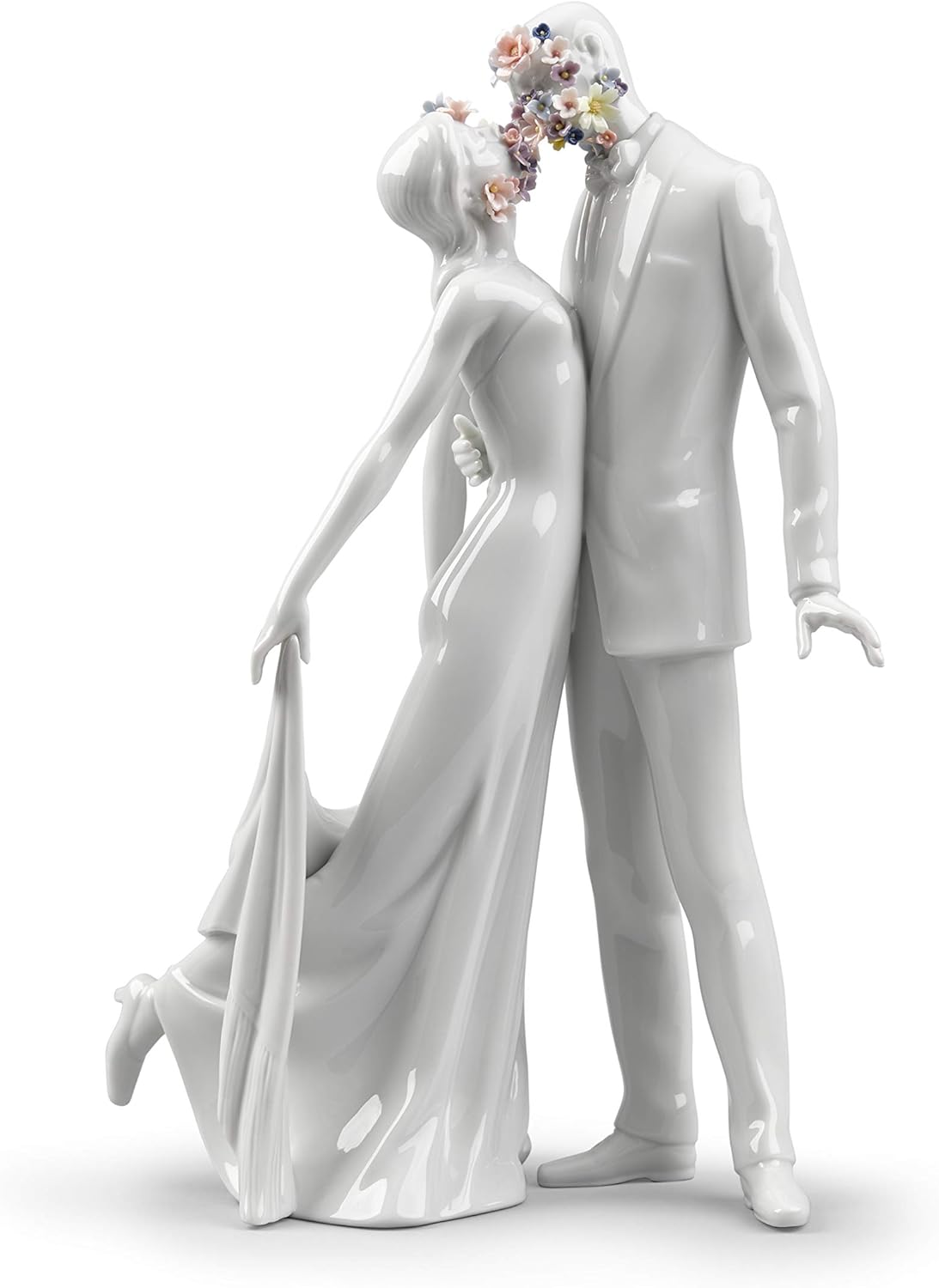 LLADRÓ Love I Couple Figurine. Porcelain Bride and Groom Figure.