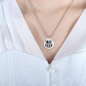 FCバルセロナ　バルサ　ペンダント　ネックレス　未使用新品 Amazon.co.jp: FC Barcelona (3) Necklace, Accessory, Pendant