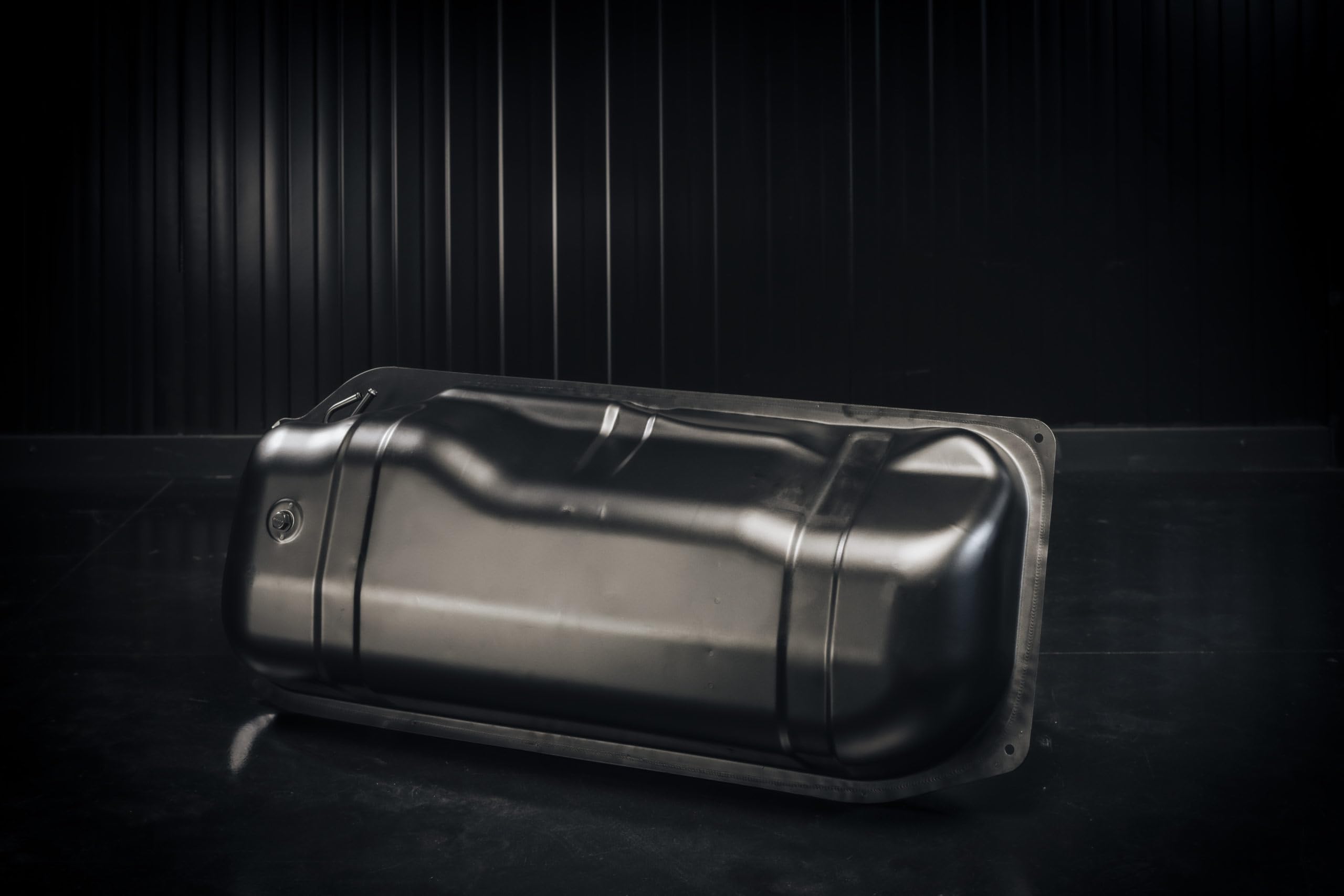 たんさん専用 Amazon | 日産 280Z 燃料タンク01-77 till 12-78 Datsun 280Z