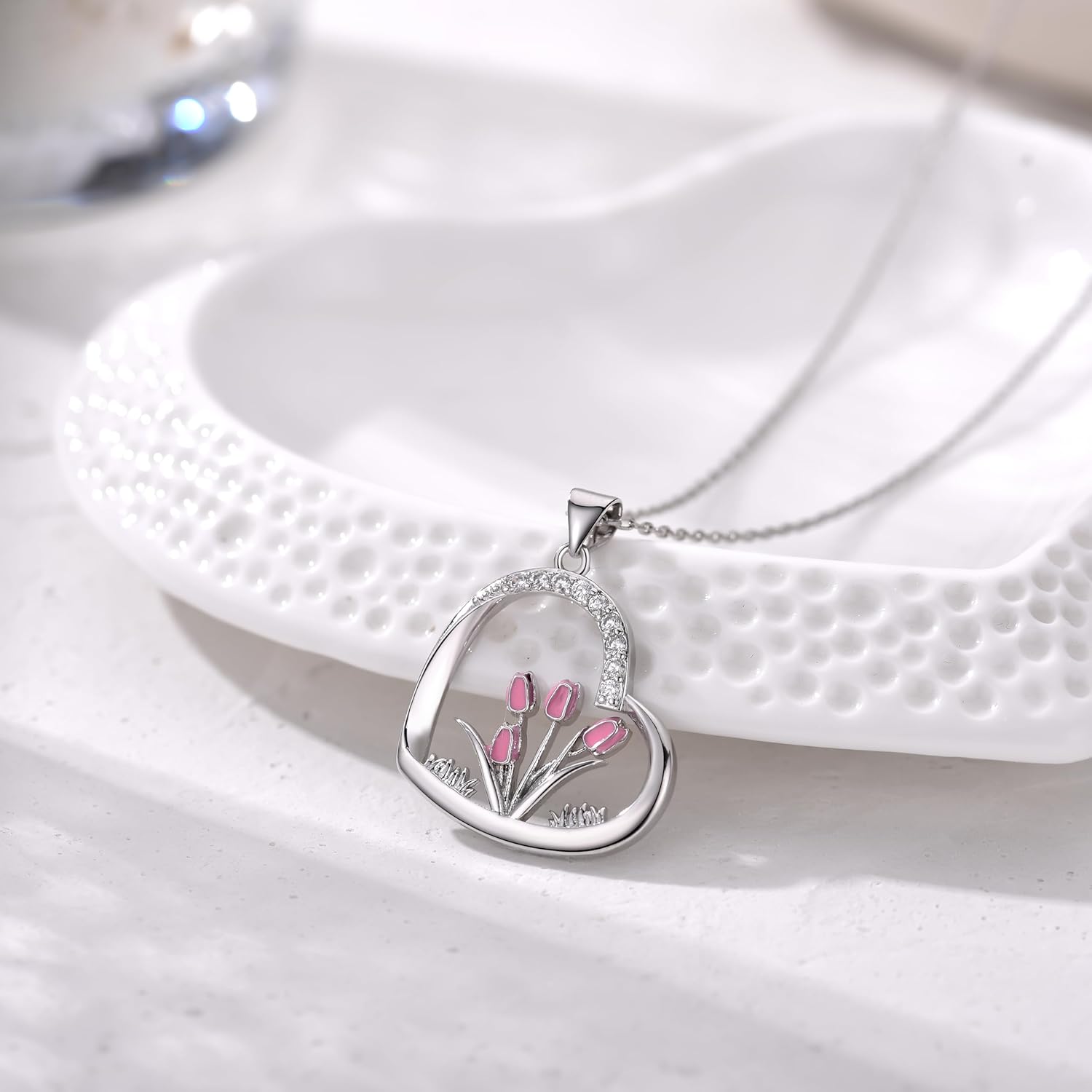 Flower Necklace Tulip/Sunflower/Daisy/Bee Pendant Necklaces Jewelry for Women Mom Gifts - Image 6