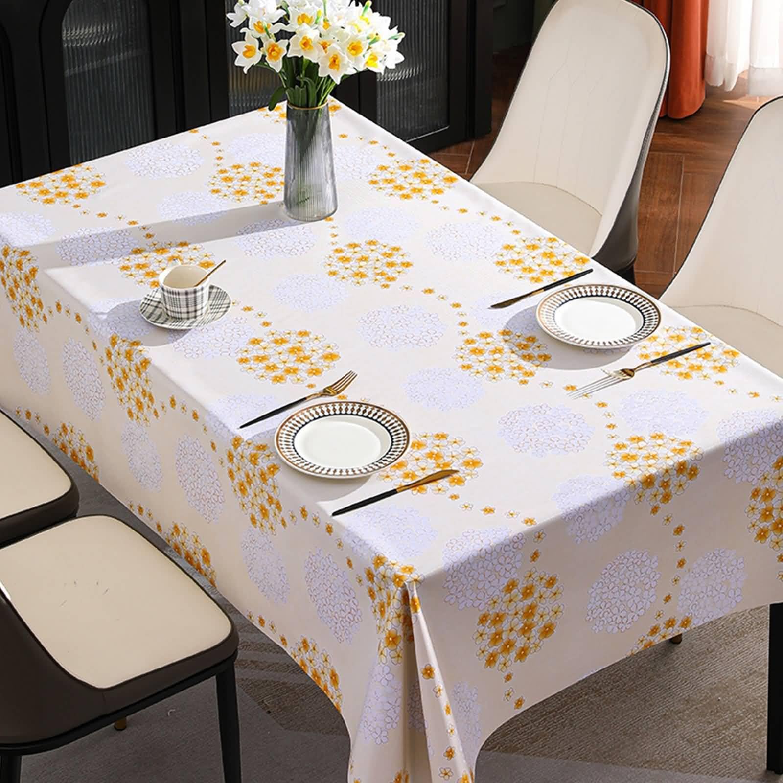 Nappe anniversaire fleurie en PVC 100x160 cm pour repas de famille joyeux