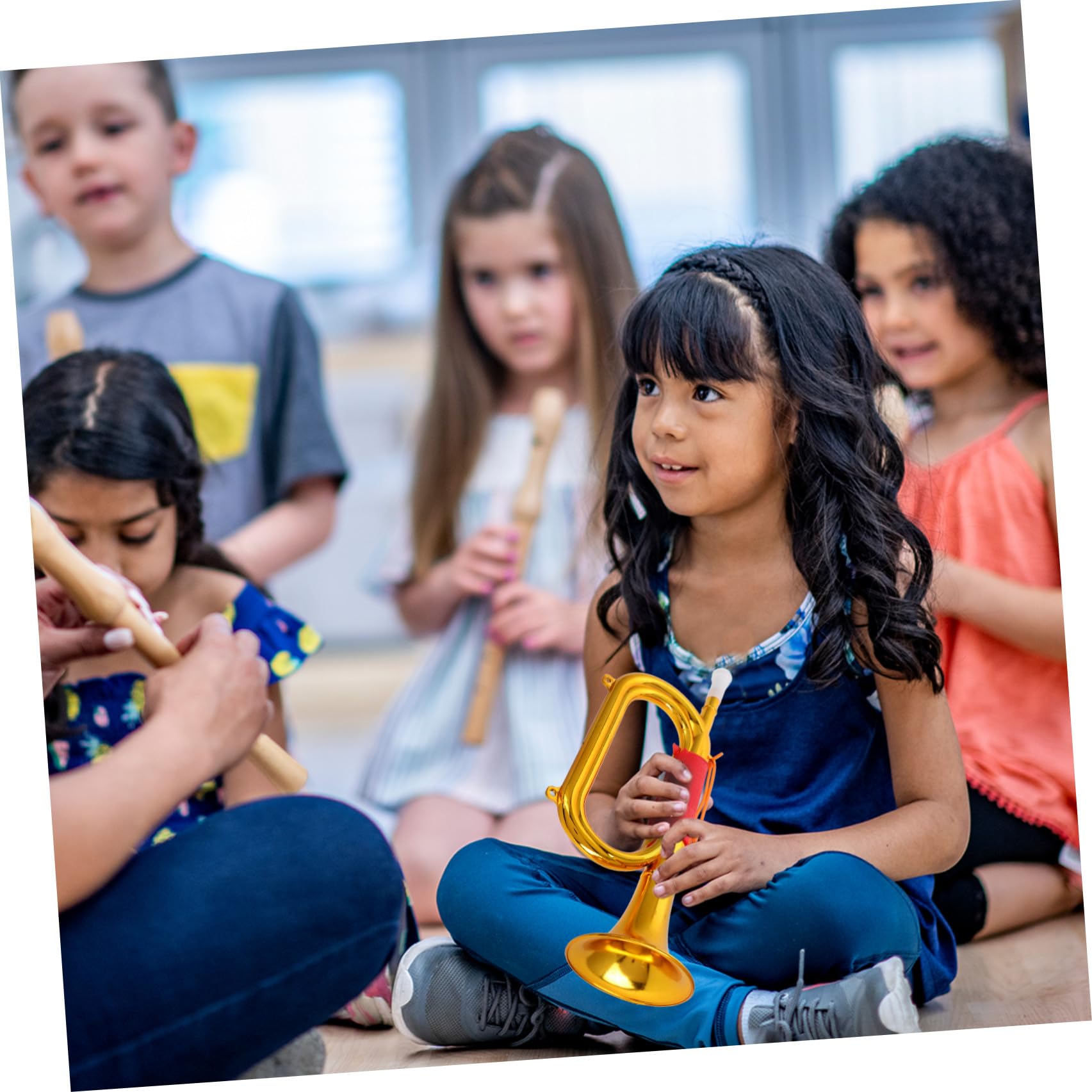 UKCOCO Trompetas De Plástico: Cornetas 13 Pulgadas Juguetes Musicales para Niños Herramienta Musical Educación Temprana Accesorio para Presentaciones En Escenarios De Fiestas.